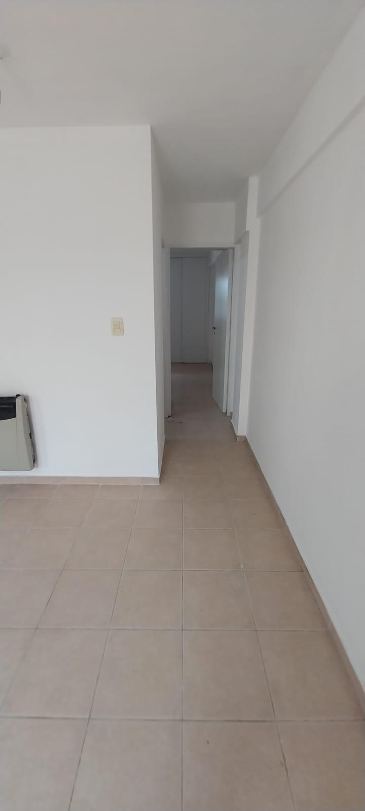 DEPARTAMENTO EN ALQUILER A UNA CUADRA DE AV. COLON EN CALLE AGUIRRE CAMARA