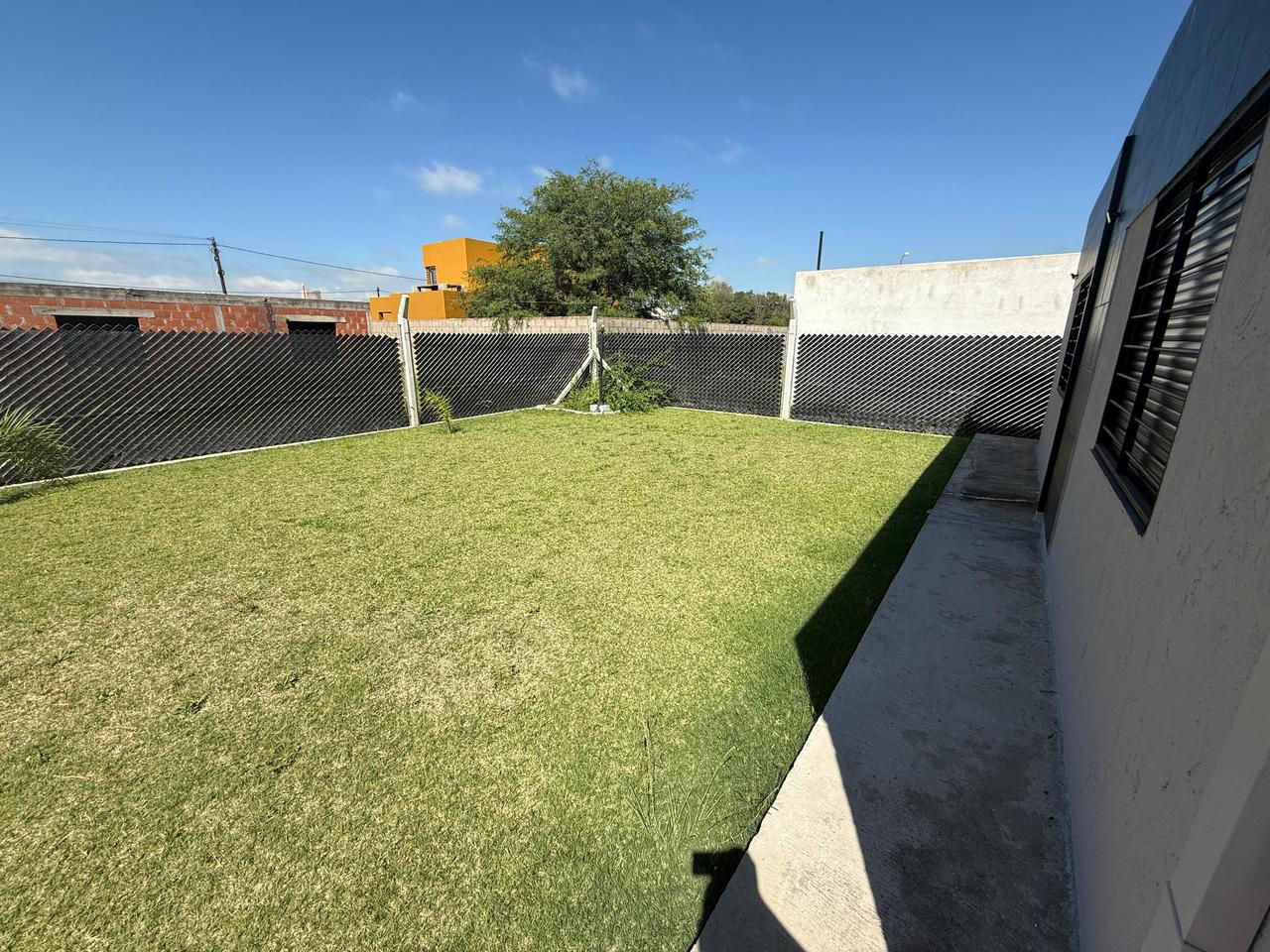 VENTA HERMOSA CASA- ESCRITURA- COLONIA TIROLESA