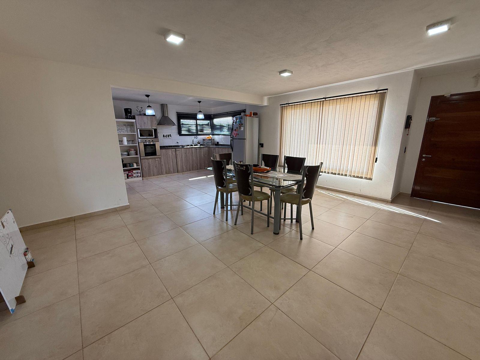 VENTA HERMOSA CASA- ESCRITURA- COLONIA TIROLESA