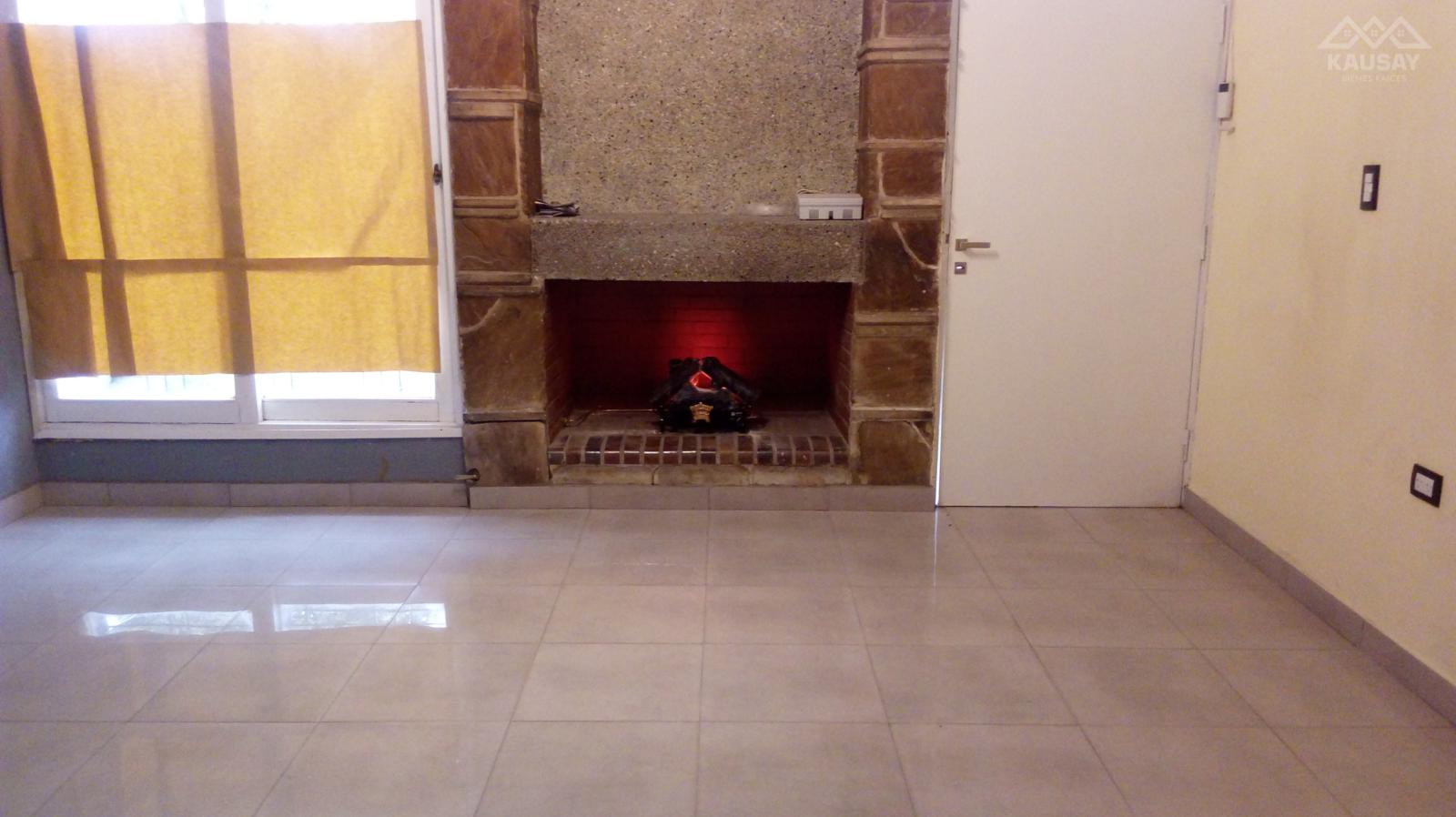 Oportunidad Única en Villa Cabrera: Casa  Oficina Independiente