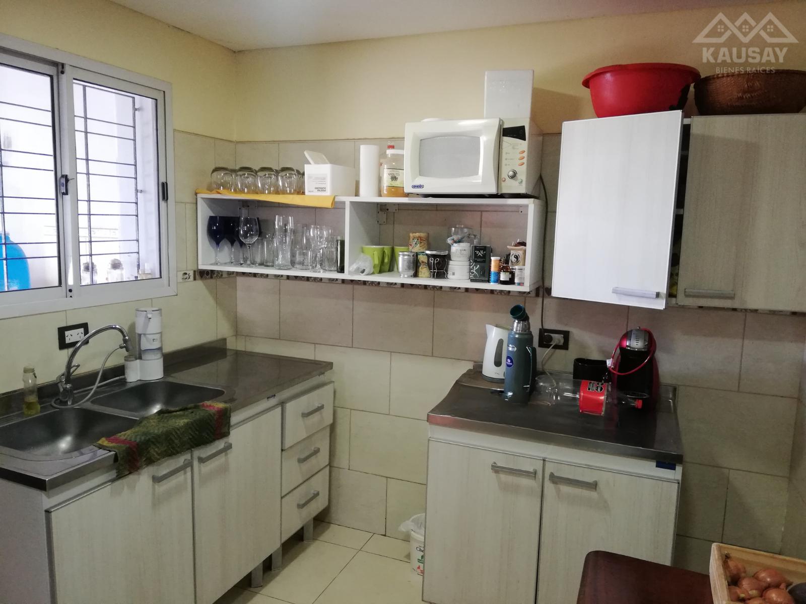 Oportunidad Única en Villa Cabrera: Casa  Oficina Independiente