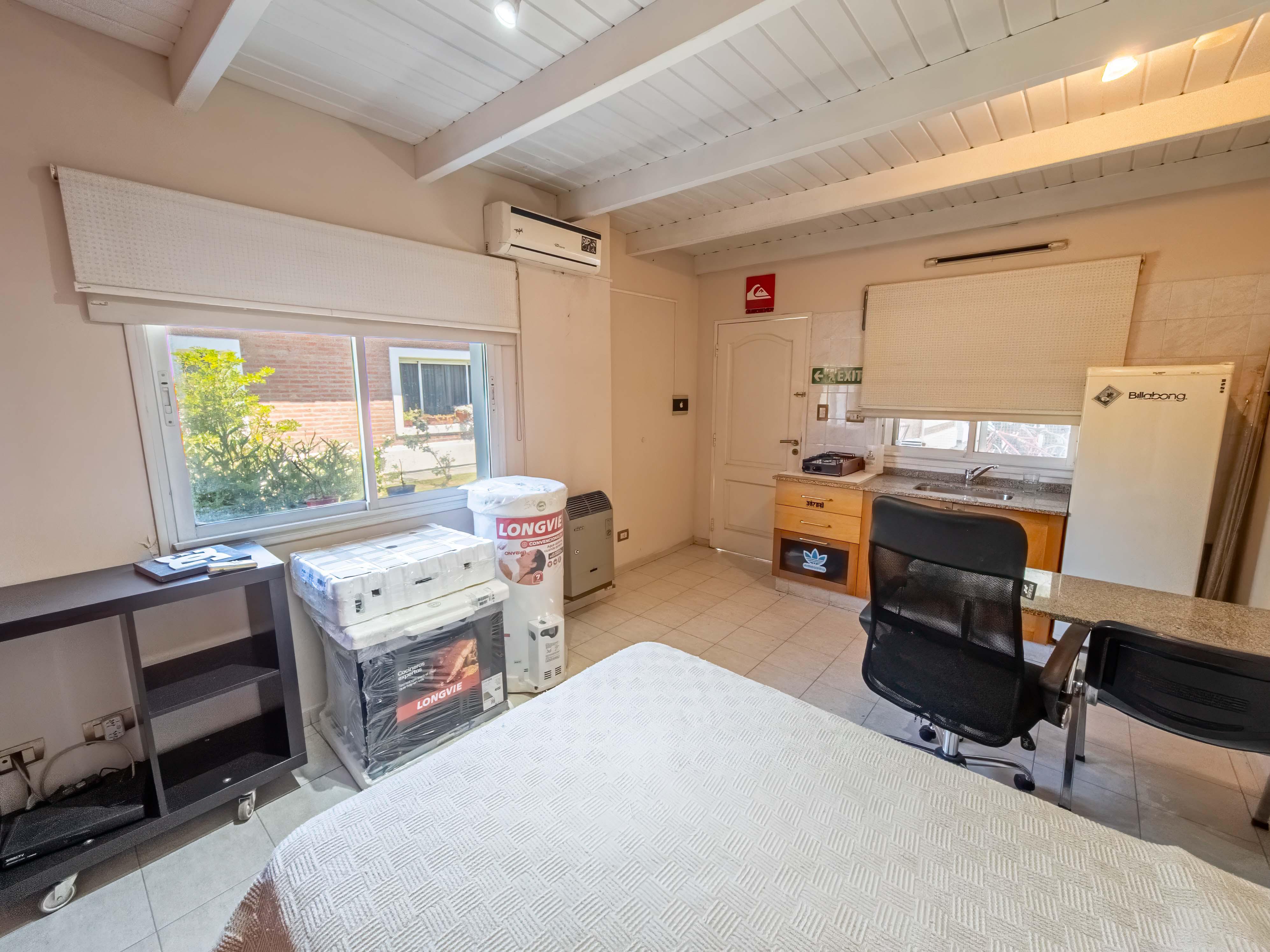 JOYA DE ARQUITECTURA EN COUNTRY JOCKEY CLUB CÓRDOBA  3 Dormitorios, Piscina y Lote Espectacular