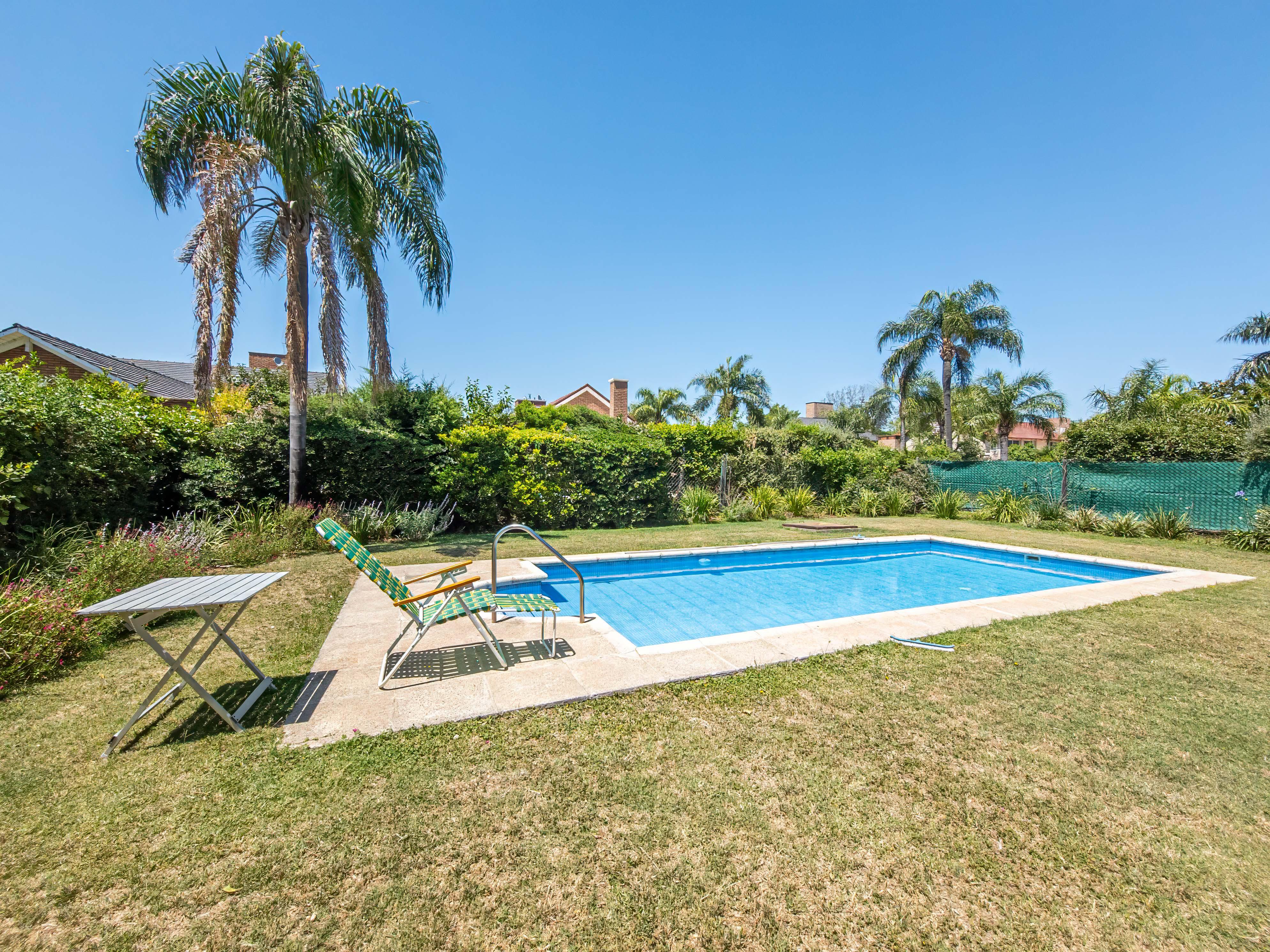 JOYA DE ARQUITECTURA EN COUNTRY JOCKEY CLUB CÓRDOBA  3 Dormitorios, Piscina y Lote Espectacular