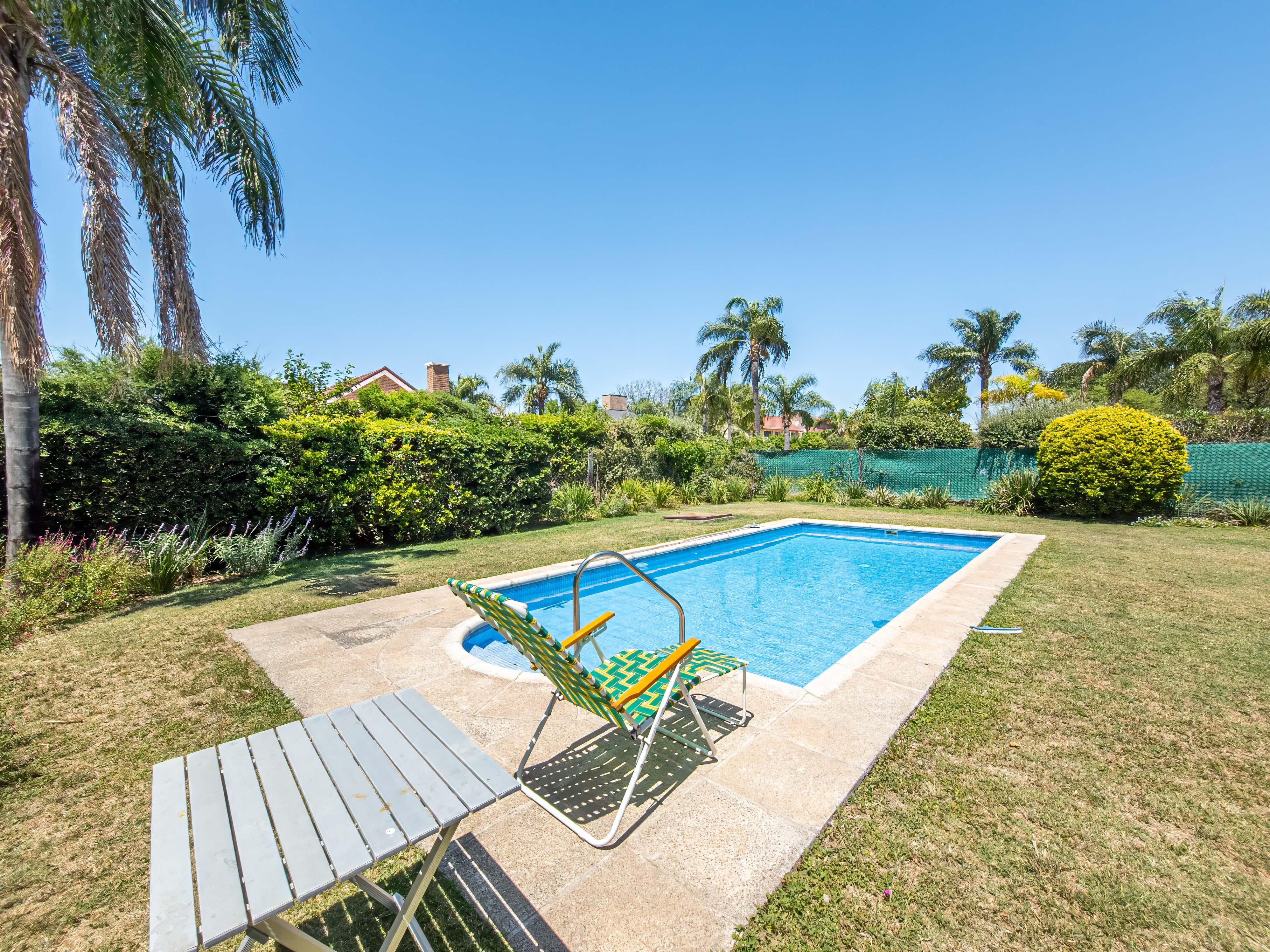 JOYA DE ARQUITECTURA EN COUNTRY JOCKEY CLUB CÓRDOBA  3 Dormitorios, Piscina y Lote Espectacular