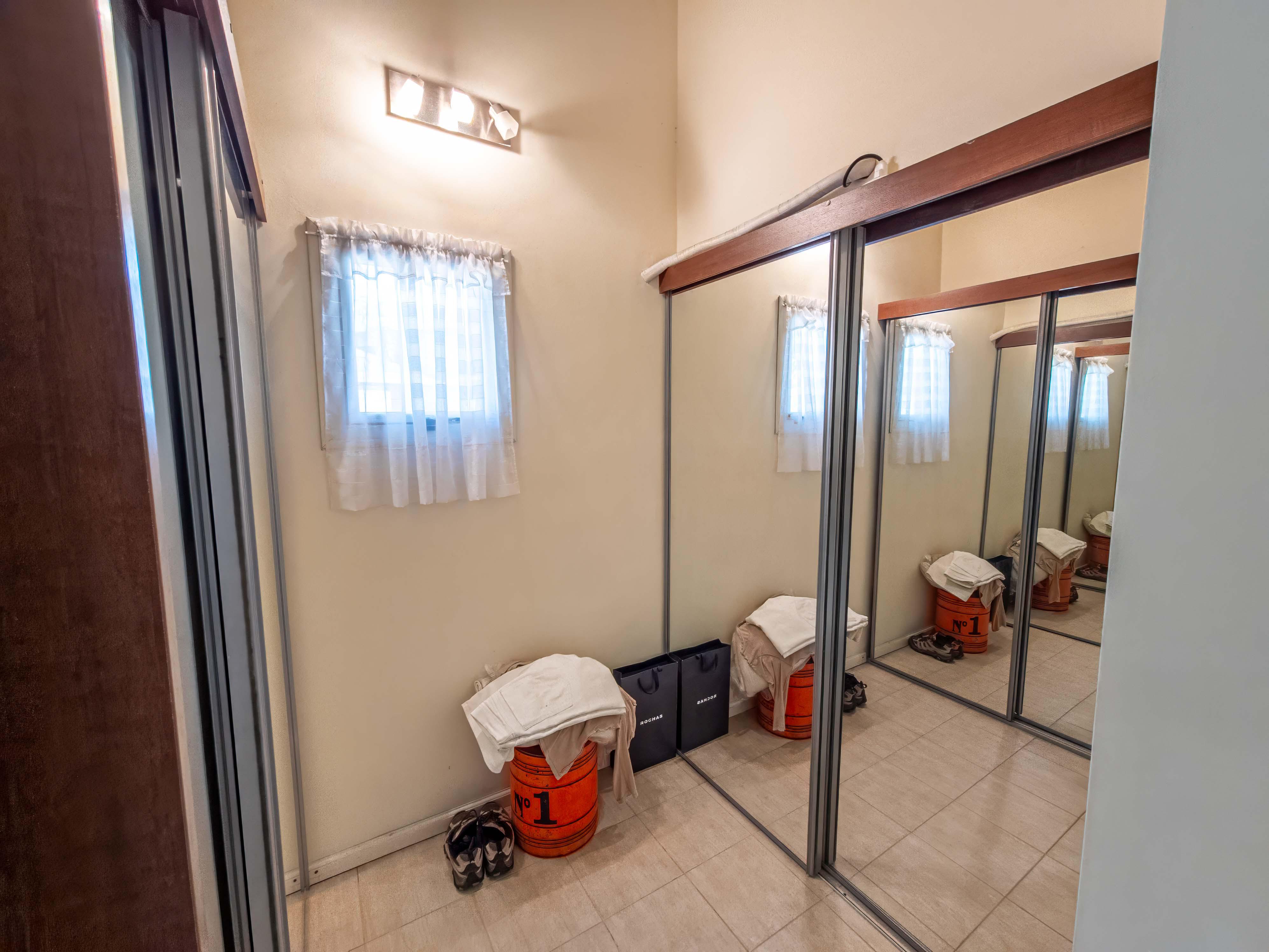 JOYA DE ARQUITECTURA EN COUNTRY JOCKEY CLUB CÓRDOBA  3 Dormitorios, Piscina y Lote Espectacular