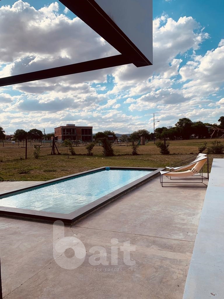 ALQUILO  CASA LOFT  1 DORMITORIO AMOBLADO CON PISICINA BARRIO VALLE DEL GOLF