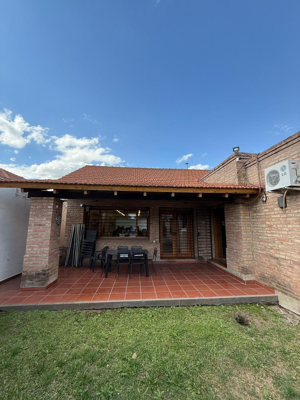 Se alquila excelente propiedad en Villa Belgrano