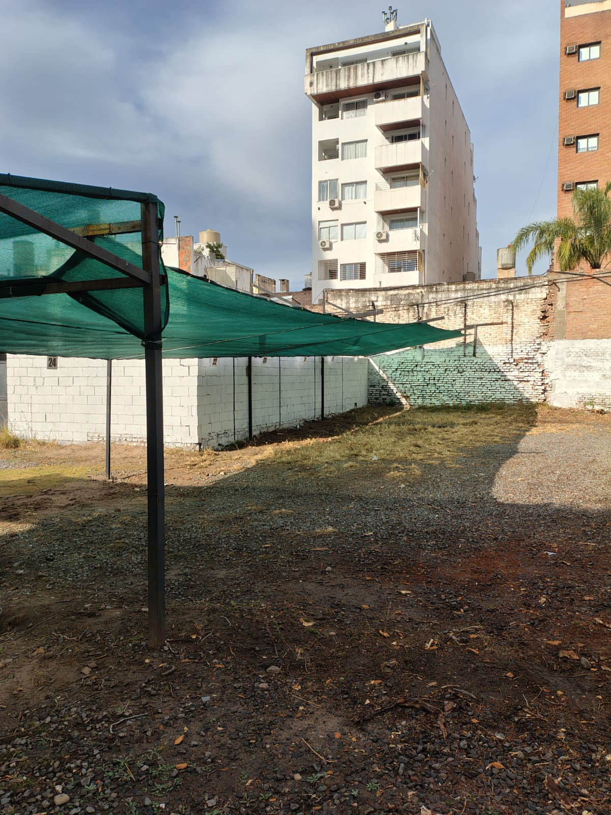 ALQUILER COCHERAS SOBRE BV SAN JUAN ZONA TRIBUNALES