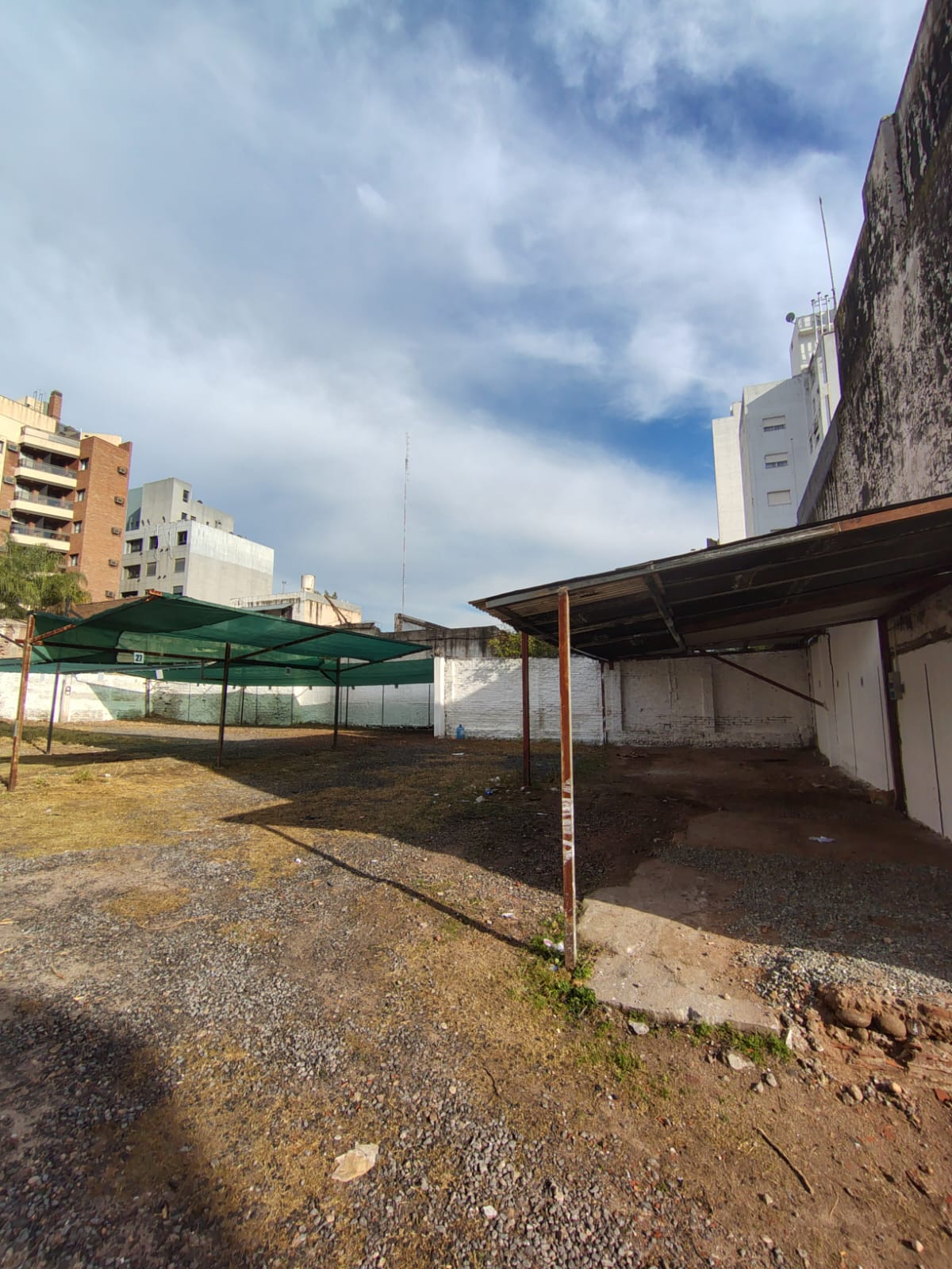 ALQUILER COCHERAS SOBRE BV SAN JUAN ZONA TRIBUNALES