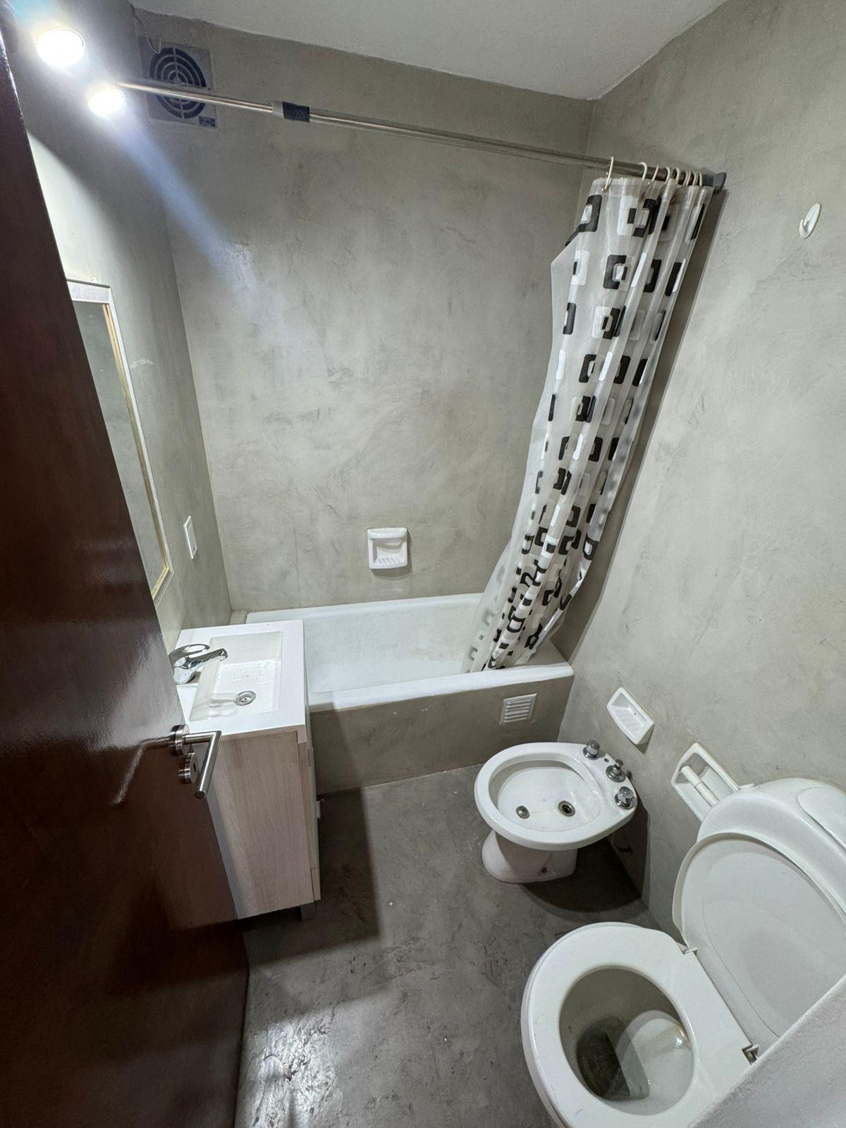 VENTA DE DEPARTAMENTO DOS DORMITORIOS NUEVA CORDOBA, YRIGOYEN 100 - PISO ALTO