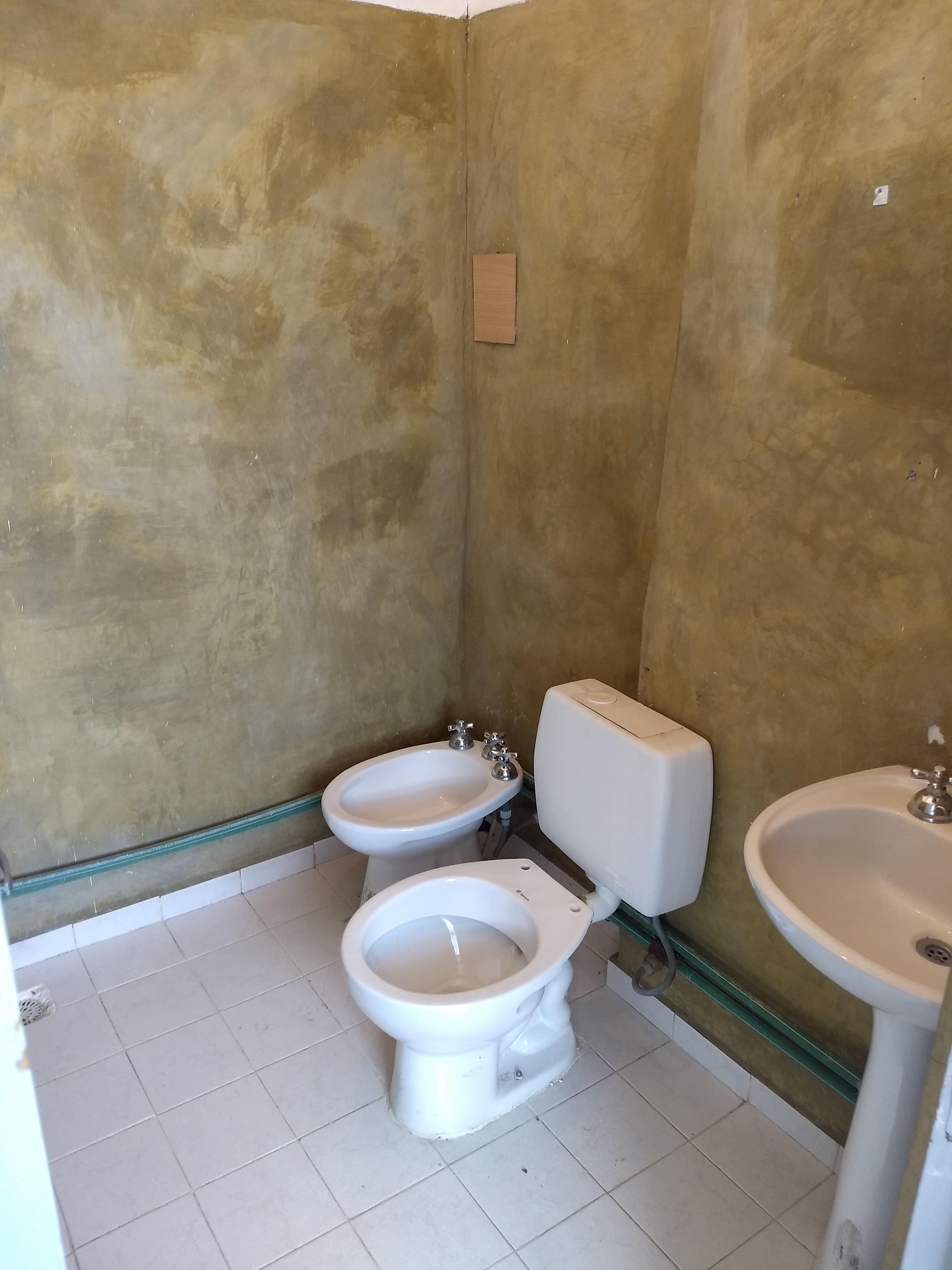 B ESCOBAR - GALPON  DEPOSITO - IMPECABLE!..