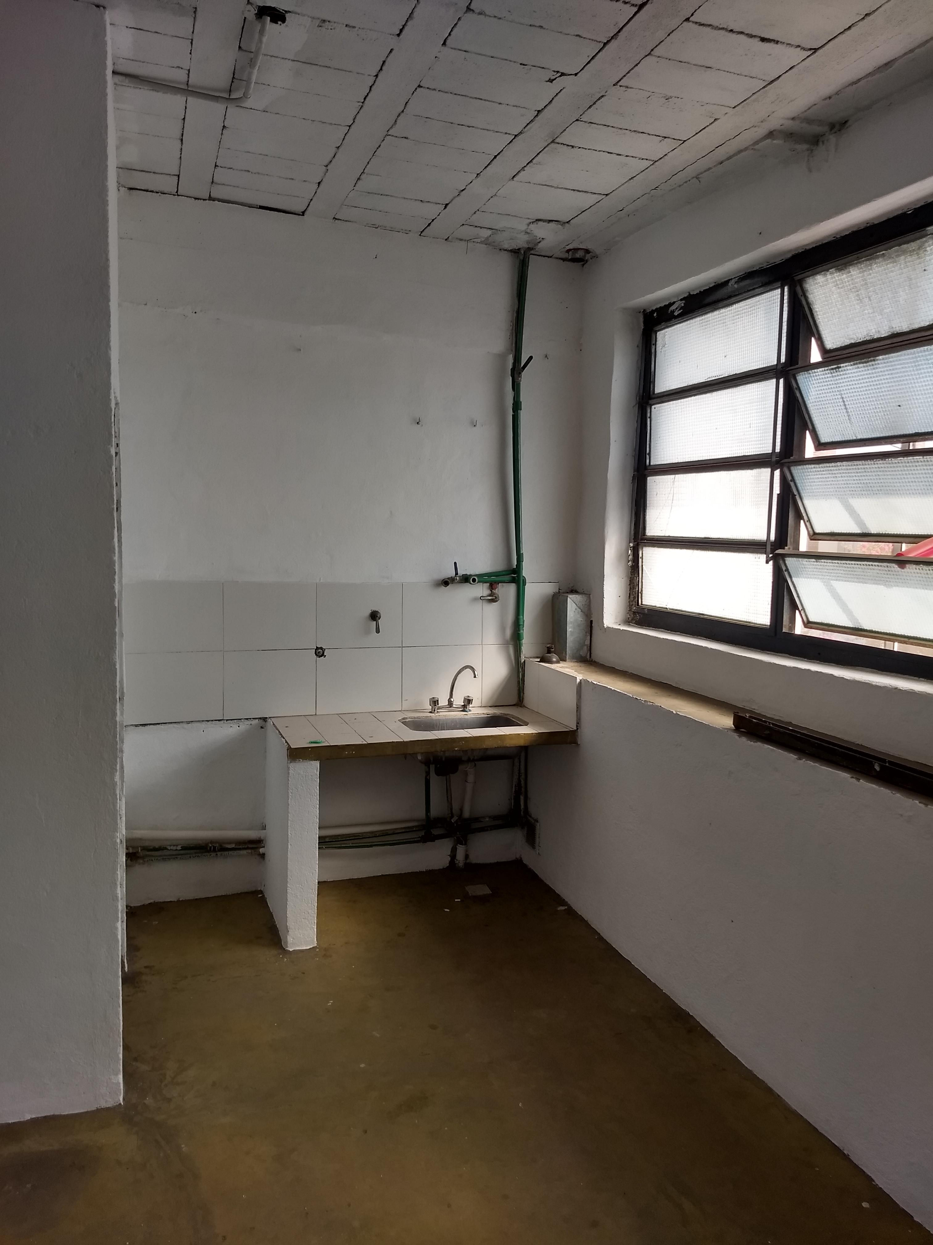 B ESCOBAR - GALPON  DEPOSITO - IMPECABLE!..