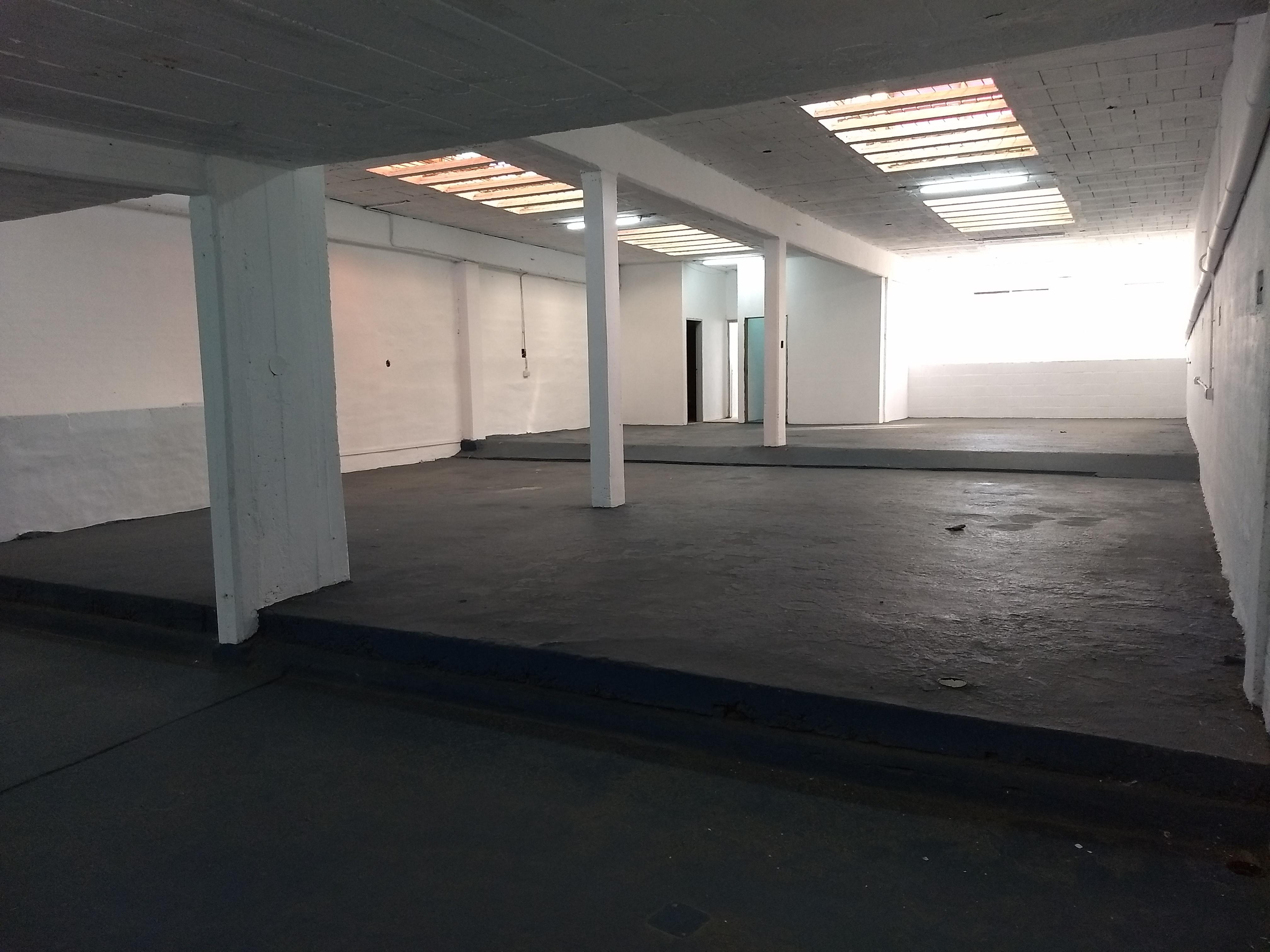 B ESCOBAR - GALPON  DEPOSITO - IMPECABLE!..