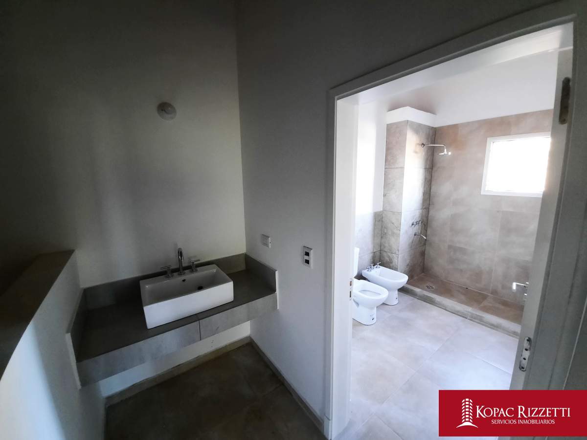 LOS BOULEVARES (DE LOS ITALIANOS 6121) - ALQUILER DUPLEX 2 DORM.