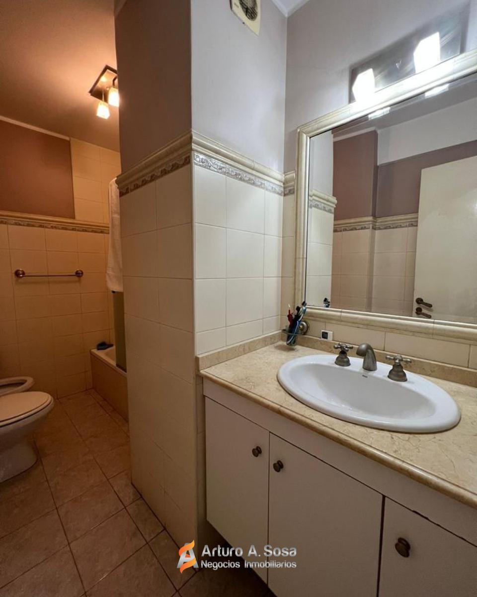 Depto En Venta Con Cochera En Nueva Córdoba