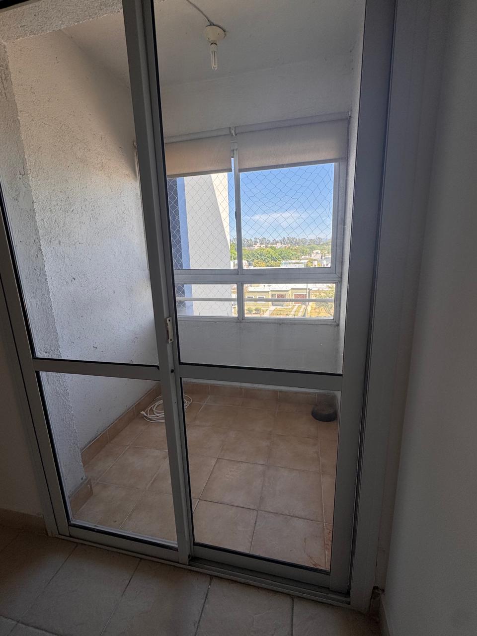 Depto 2 habitaciones con cochera