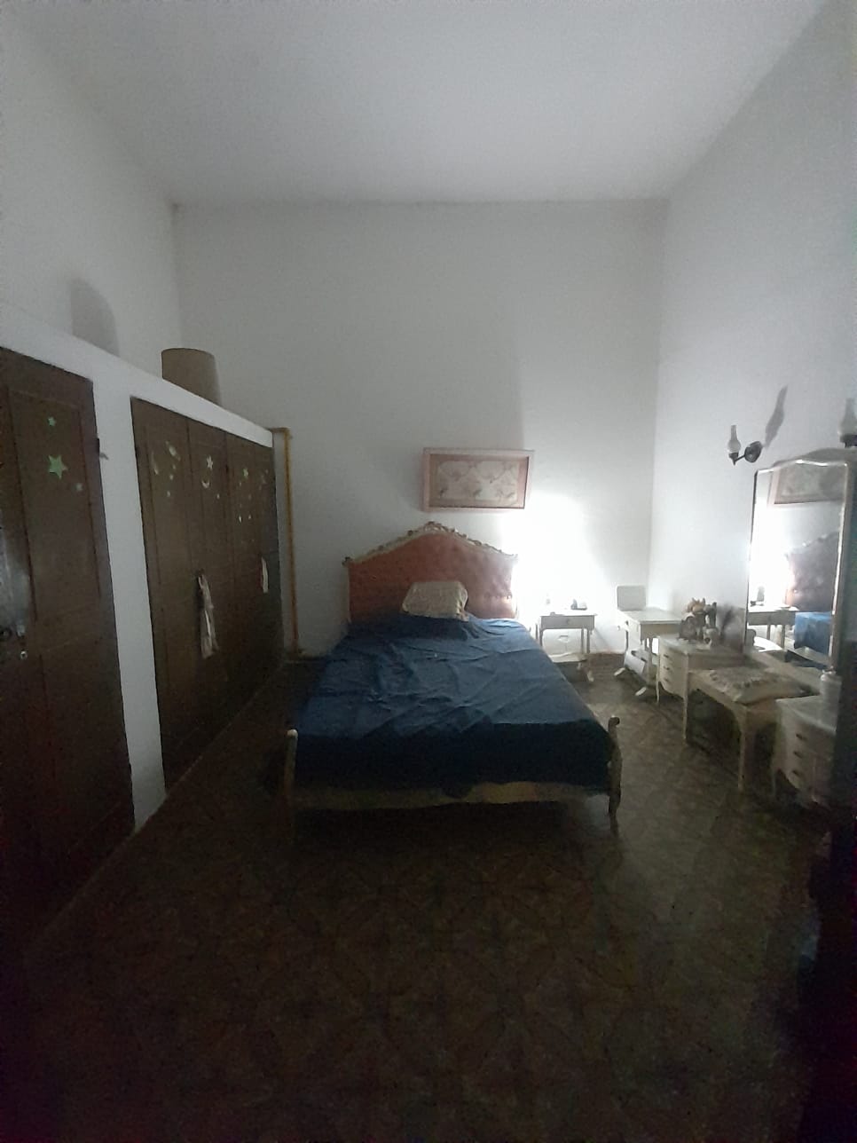 Frente paseo Guemes.. Casona en venta