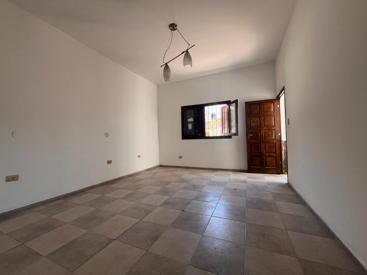 ALQUILER CASA 3 Dormitorios Patio Alberdi