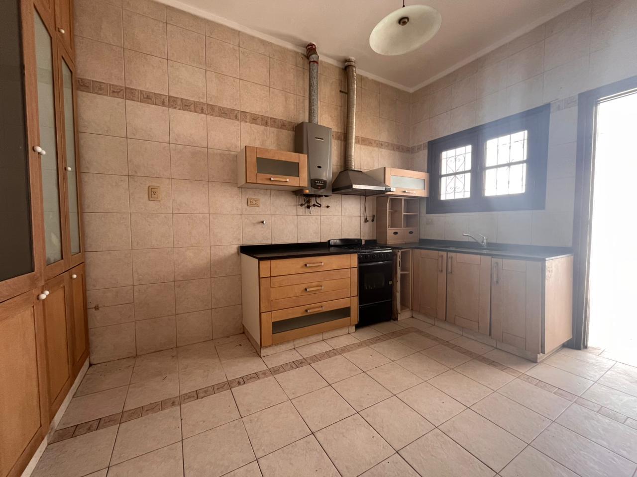 ALQUILER CASA 3 Dormitorios Patio Alberdi