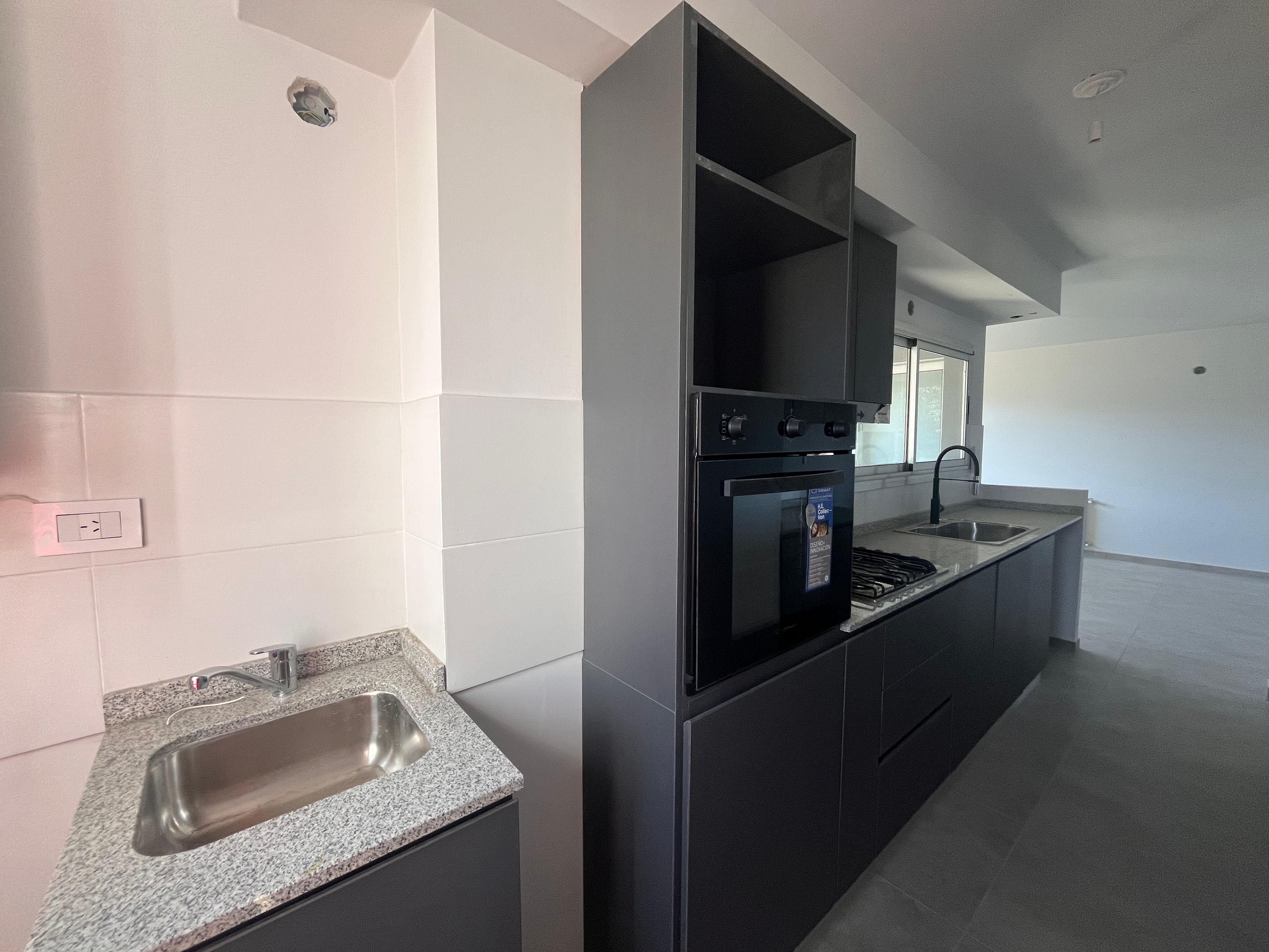 ALQUILER Depto 2 Dormitorios Cochera Housing ESTRENAR