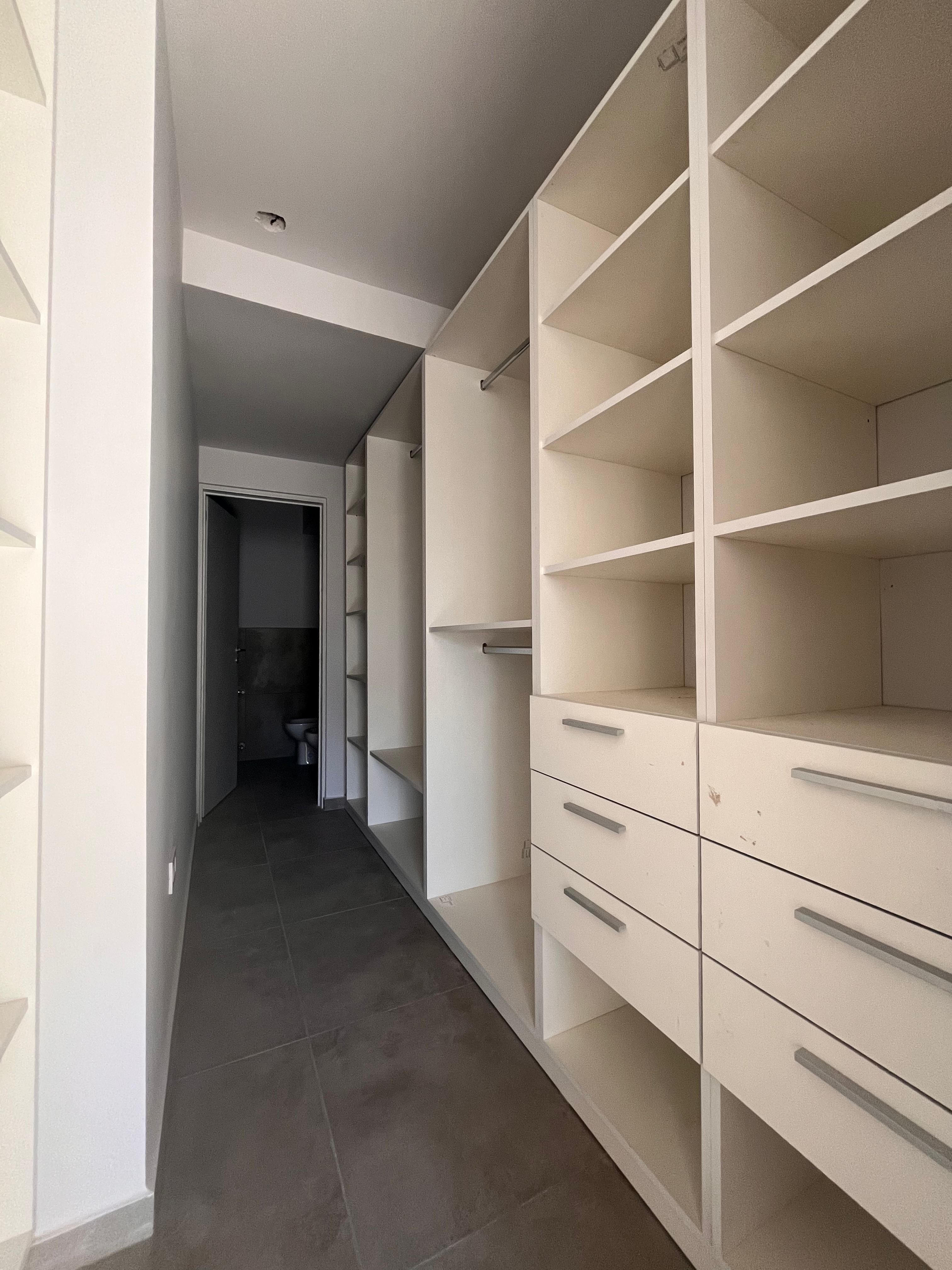 ALQUILER Depto 2 Dormitorios Cochera Housing ESTRENAR