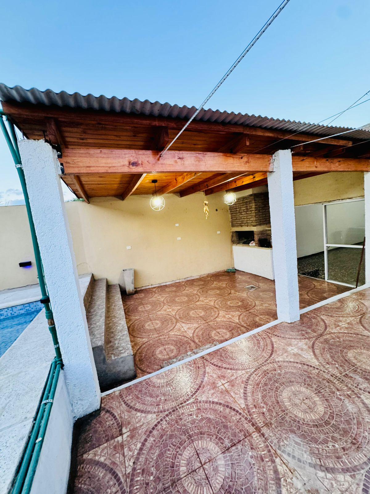 GMLPROPIEDADES ALQUILA CASA EN B VALLE ALEGRE