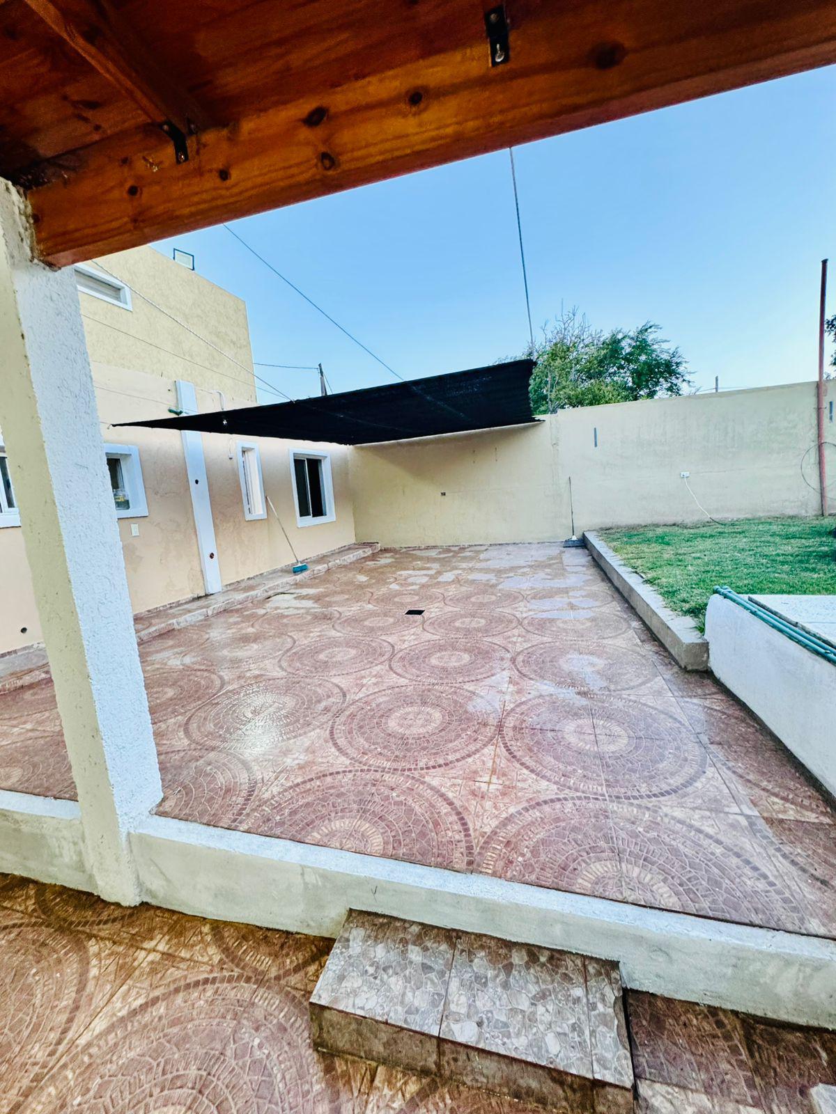 GMLPROPIEDADES ALQUILA CASA EN B VALLE ALEGRE