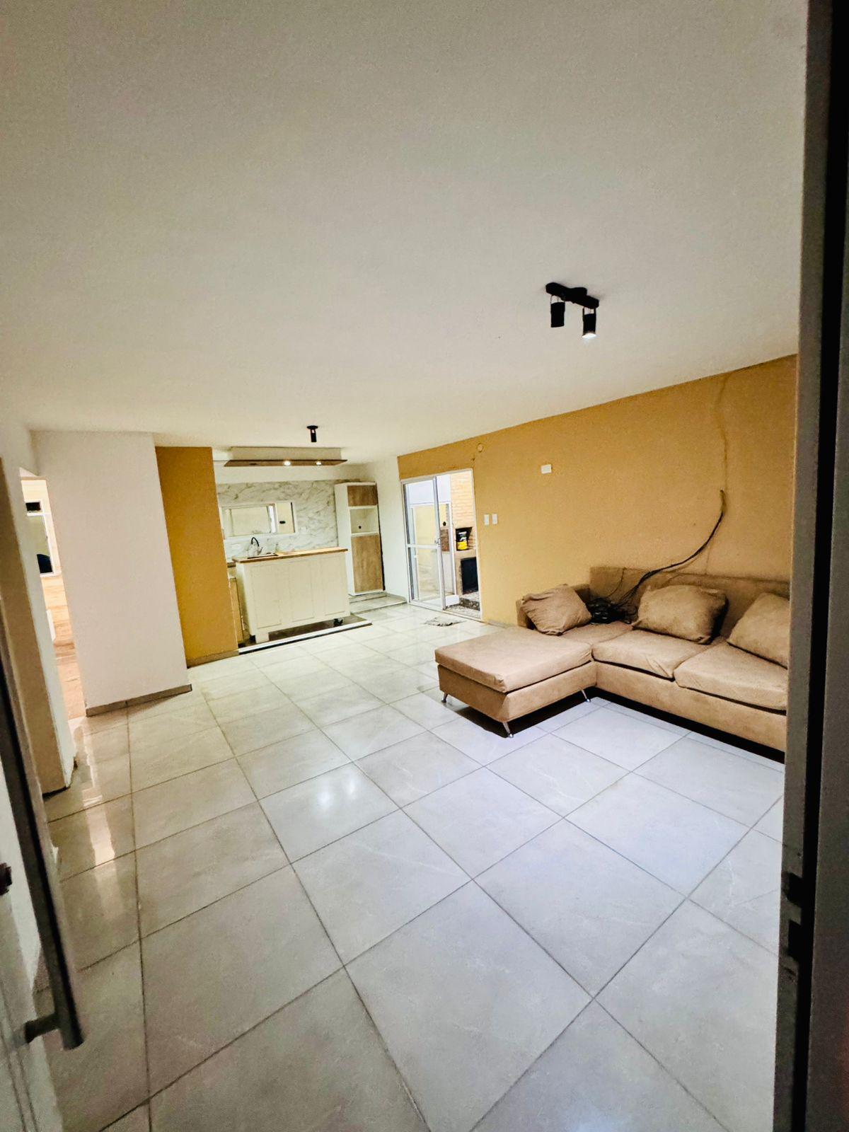 GMLPROPIEDADES ALQUILA CASA EN B VALLE ALEGRE