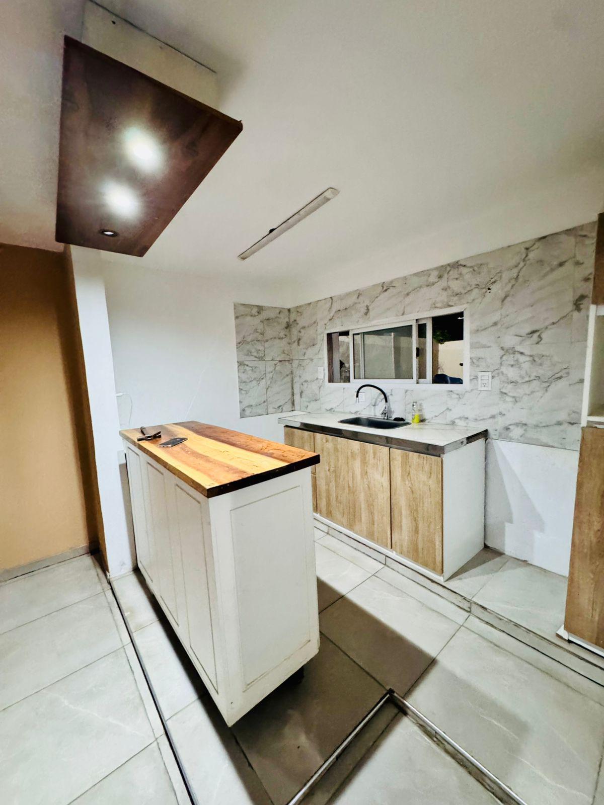 GMLPROPIEDADES ALQUILA CASA EN B VALLE ALEGRE