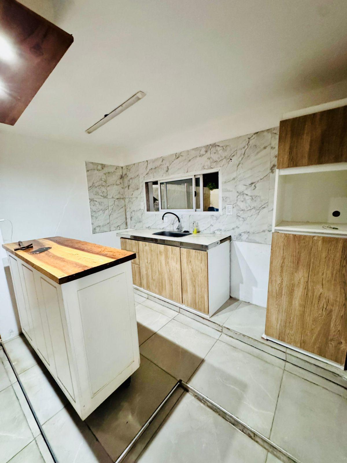 GMLPROPIEDADES ALQUILA CASA EN B VALLE ALEGRE