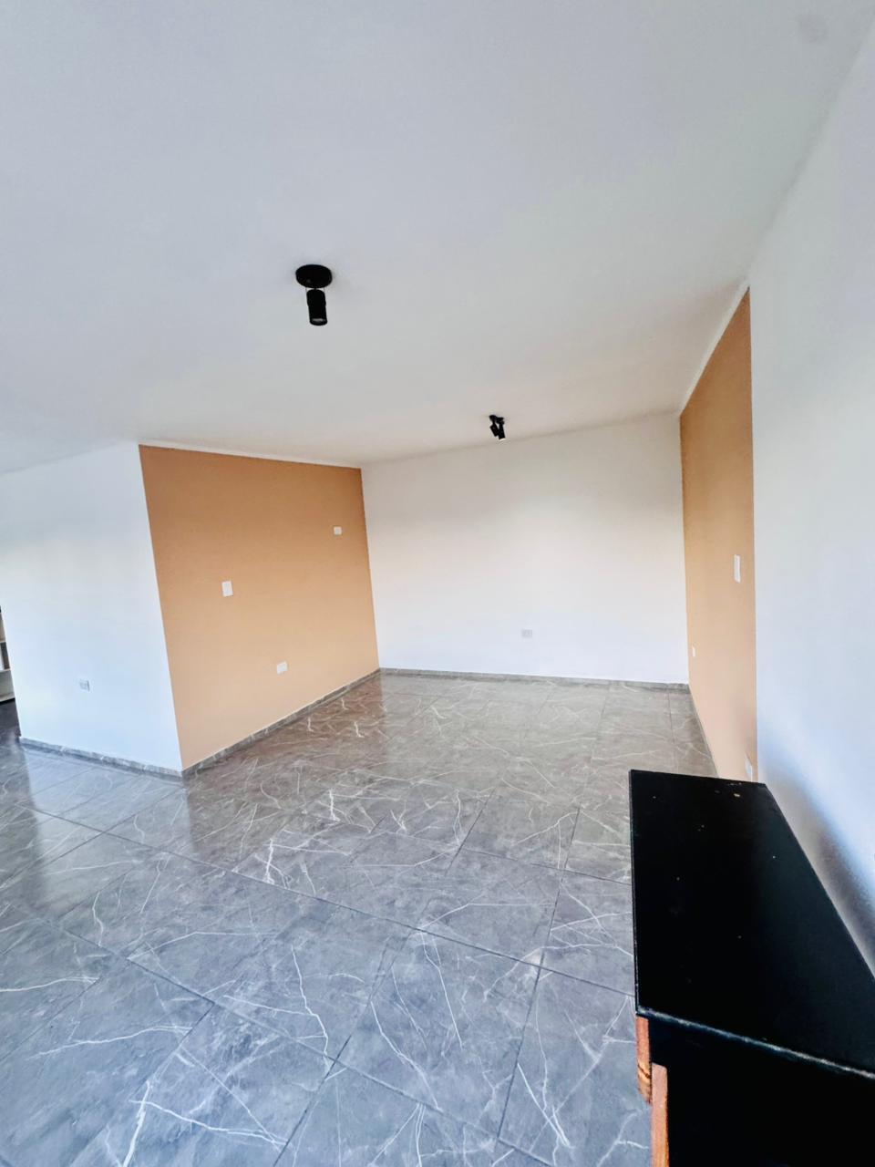 GMLPROPIEDADES ALQUILA CASA EN B VALLE ALEGRE