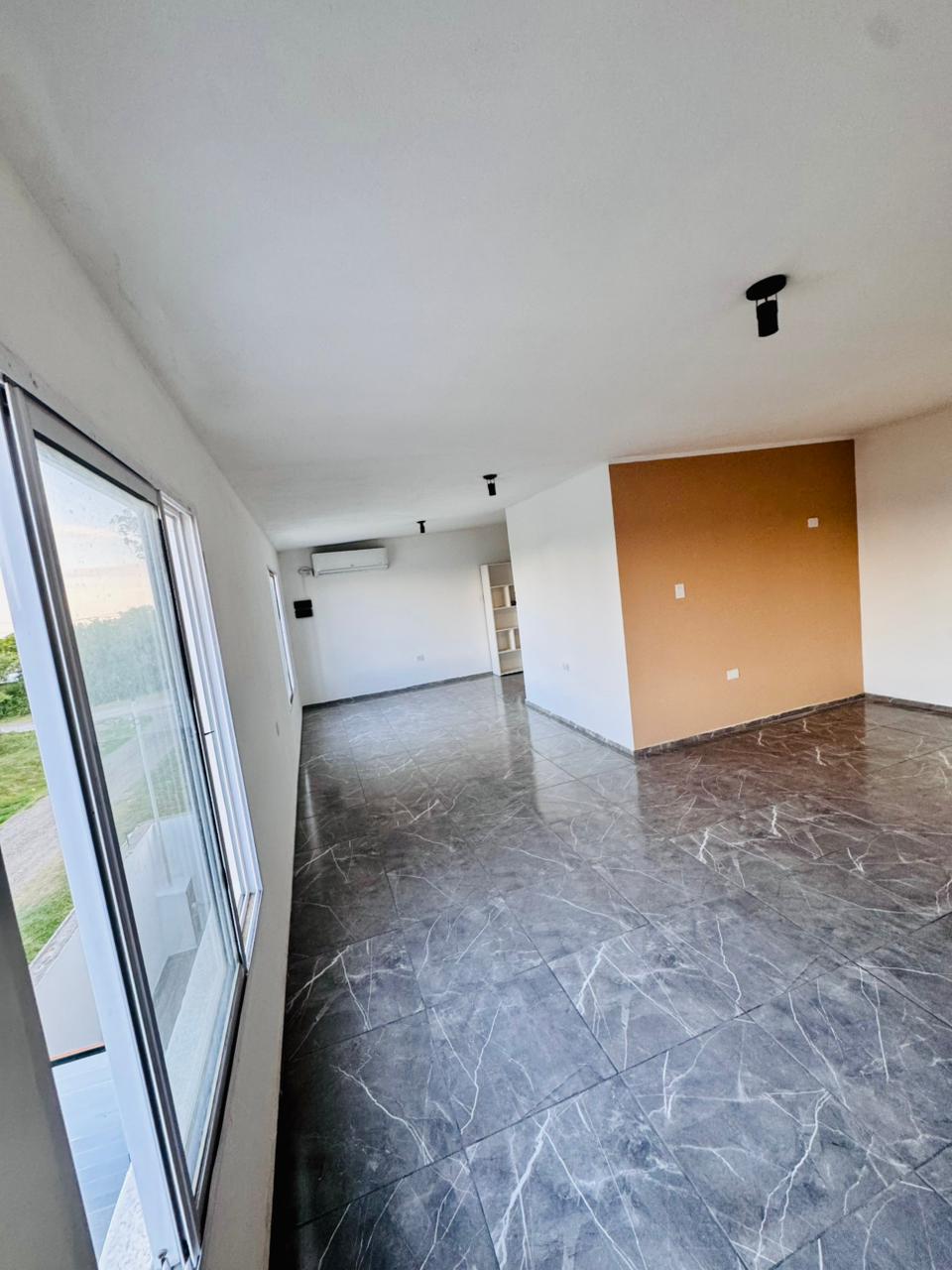 GMLPROPIEDADES ALQUILA CASA EN B VALLE ALEGRE