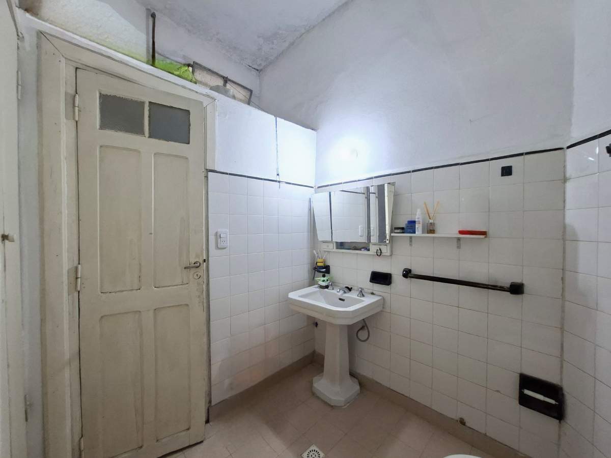 VENTA CASA 4 DORMITORIOS ALBERDI
