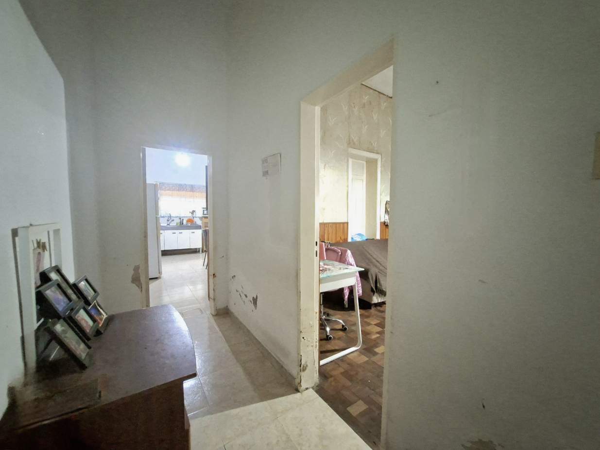 VENTA CASA 4 DORMITORIOS ALBERDI