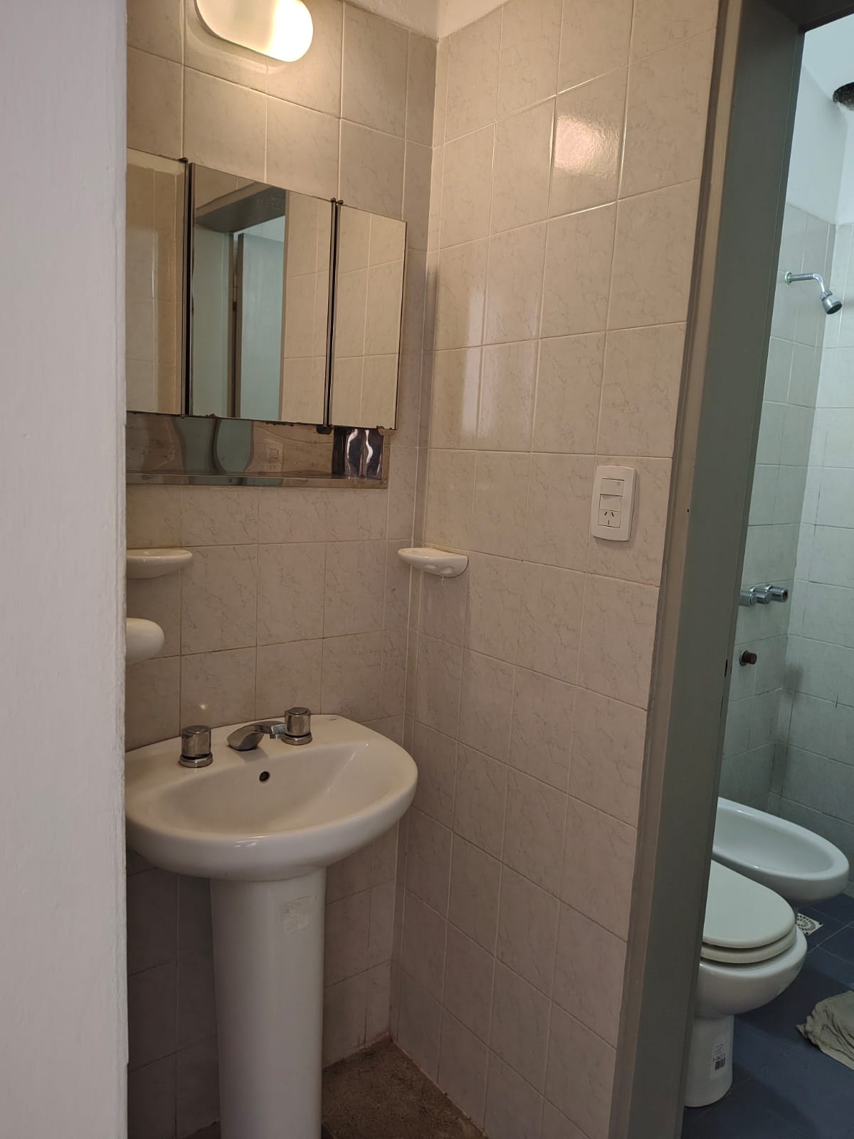 GMLPROPIEDADES ALQUILA DPTO EN B CRISOL SUR