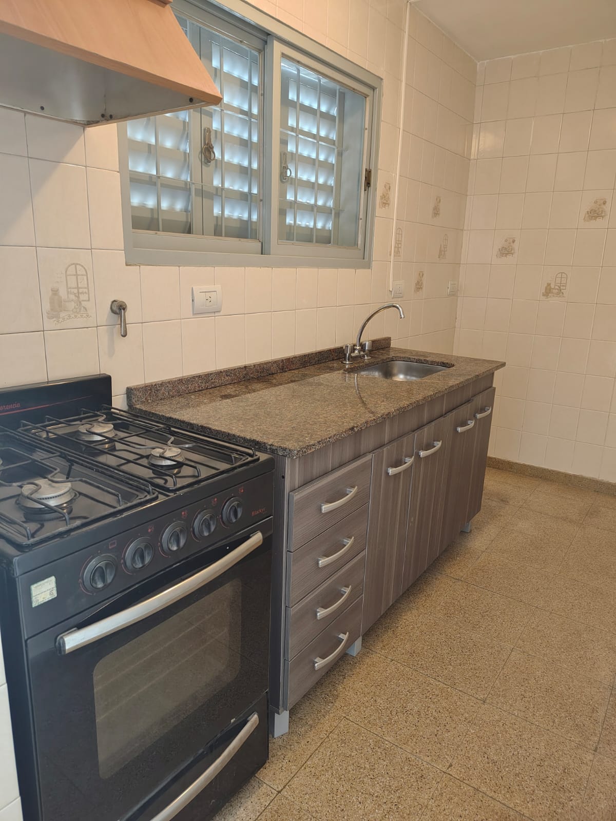 GMLPROPIEDADES ALQUILA DPTO EN B CRISOL SUR