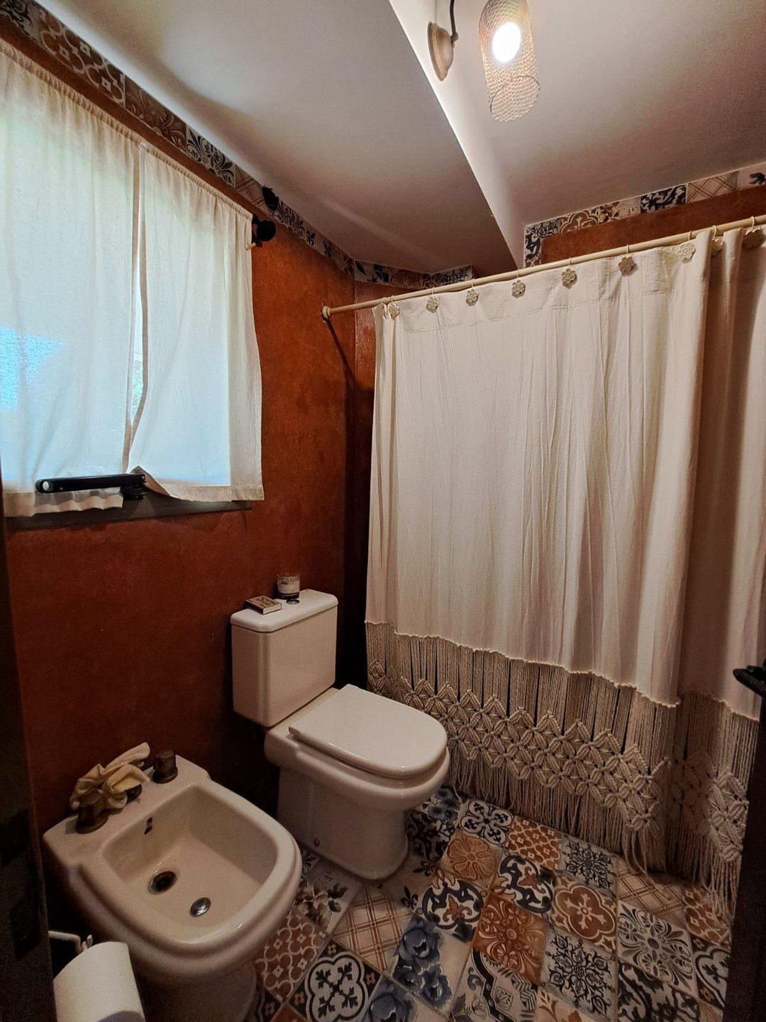 Casa de categoria en venta en Villa Lago Azul con Bajada al Lago