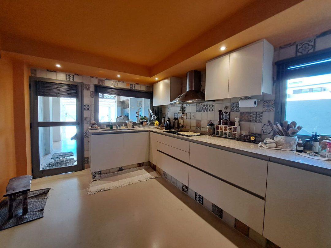 Casa de categoria en venta en Villa Lago Azul con Bajada al Lago