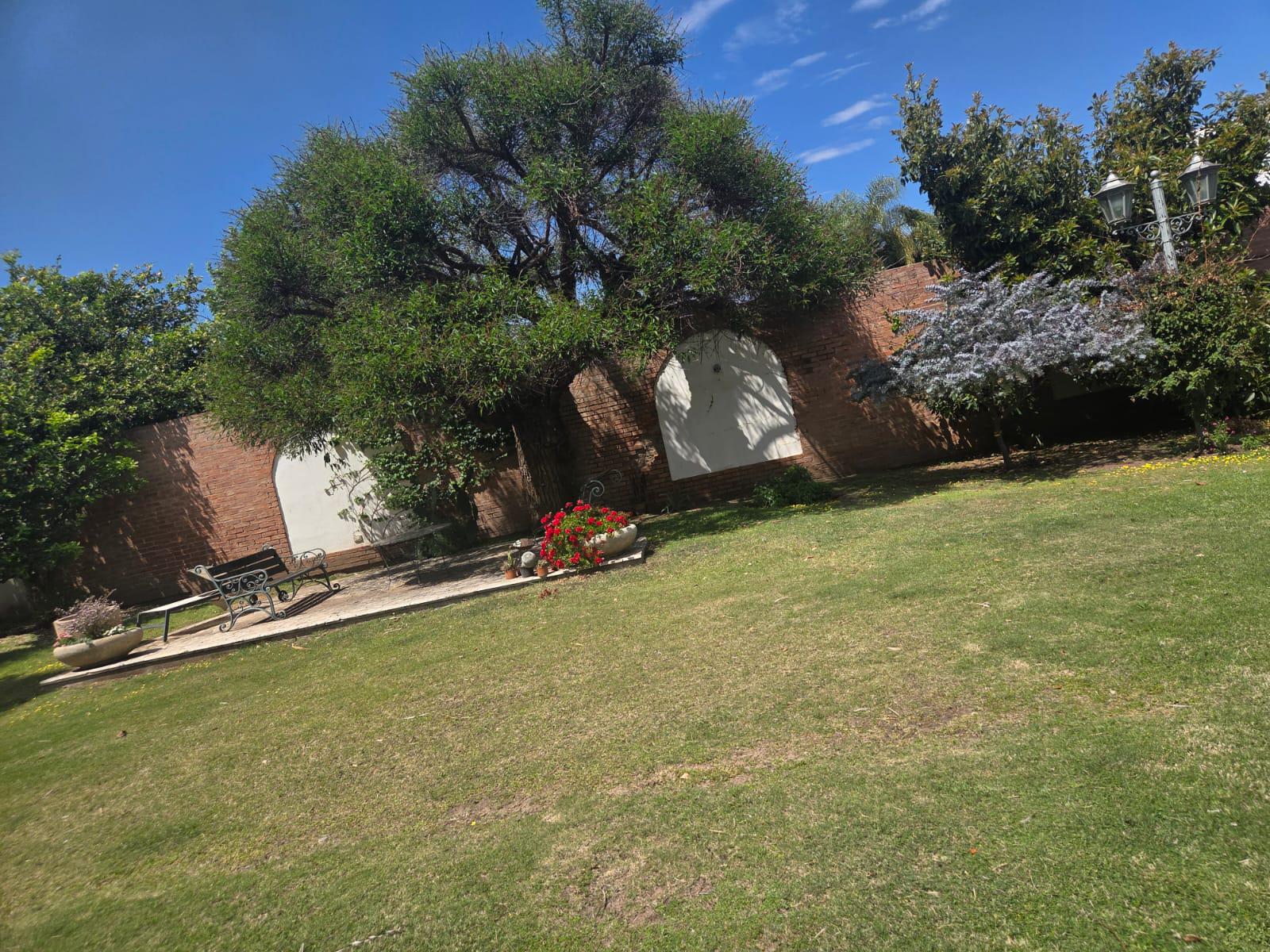 ALQUILER CERRO DE LAS ROSAS PARA VIVIENDA E IDEAL PARA USO COMERCIAL