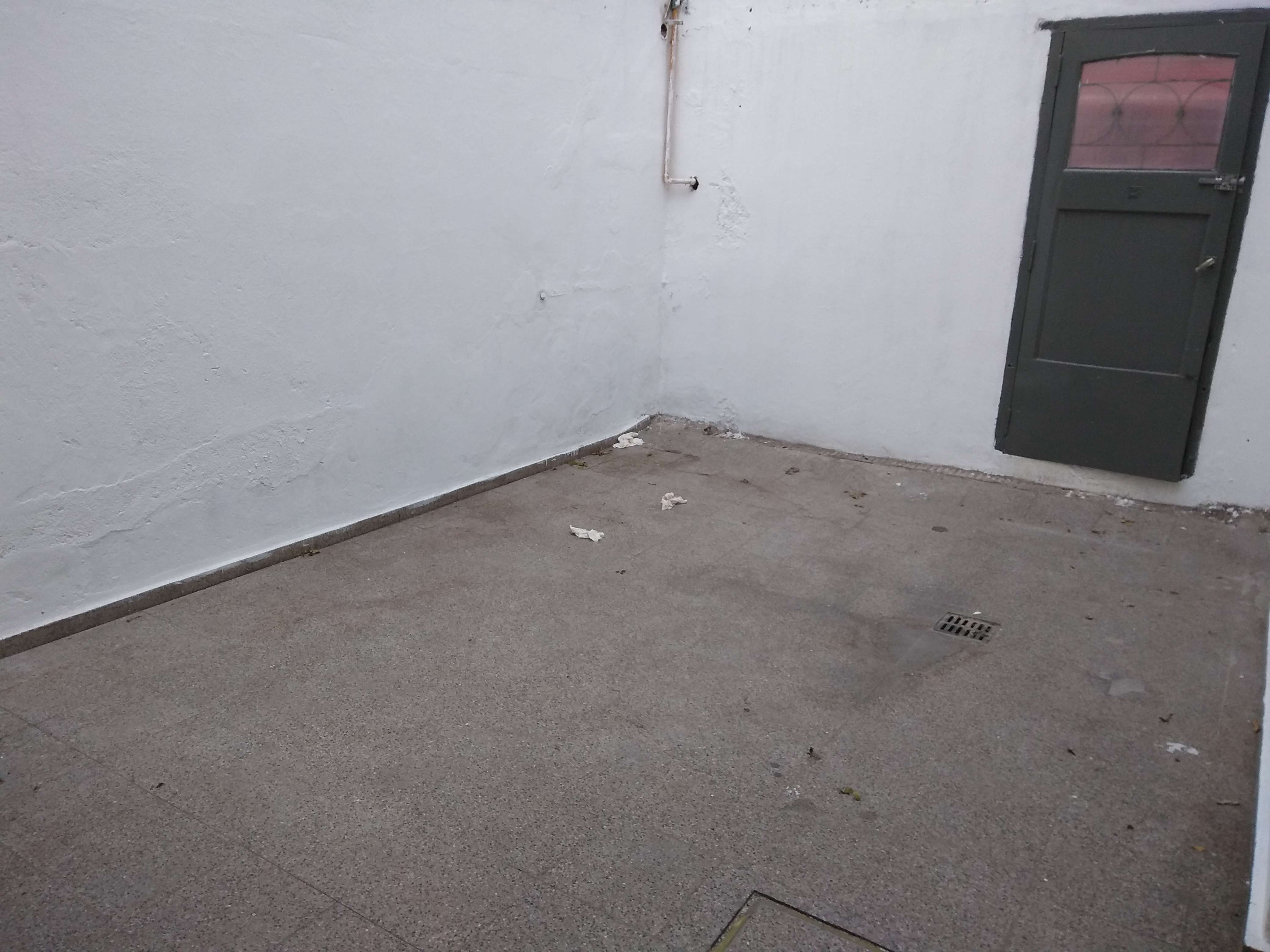 VILLA CABRERA - ARGAÑARAS 1786 - CASA 2 DORMITORIOS EN ALQUILER