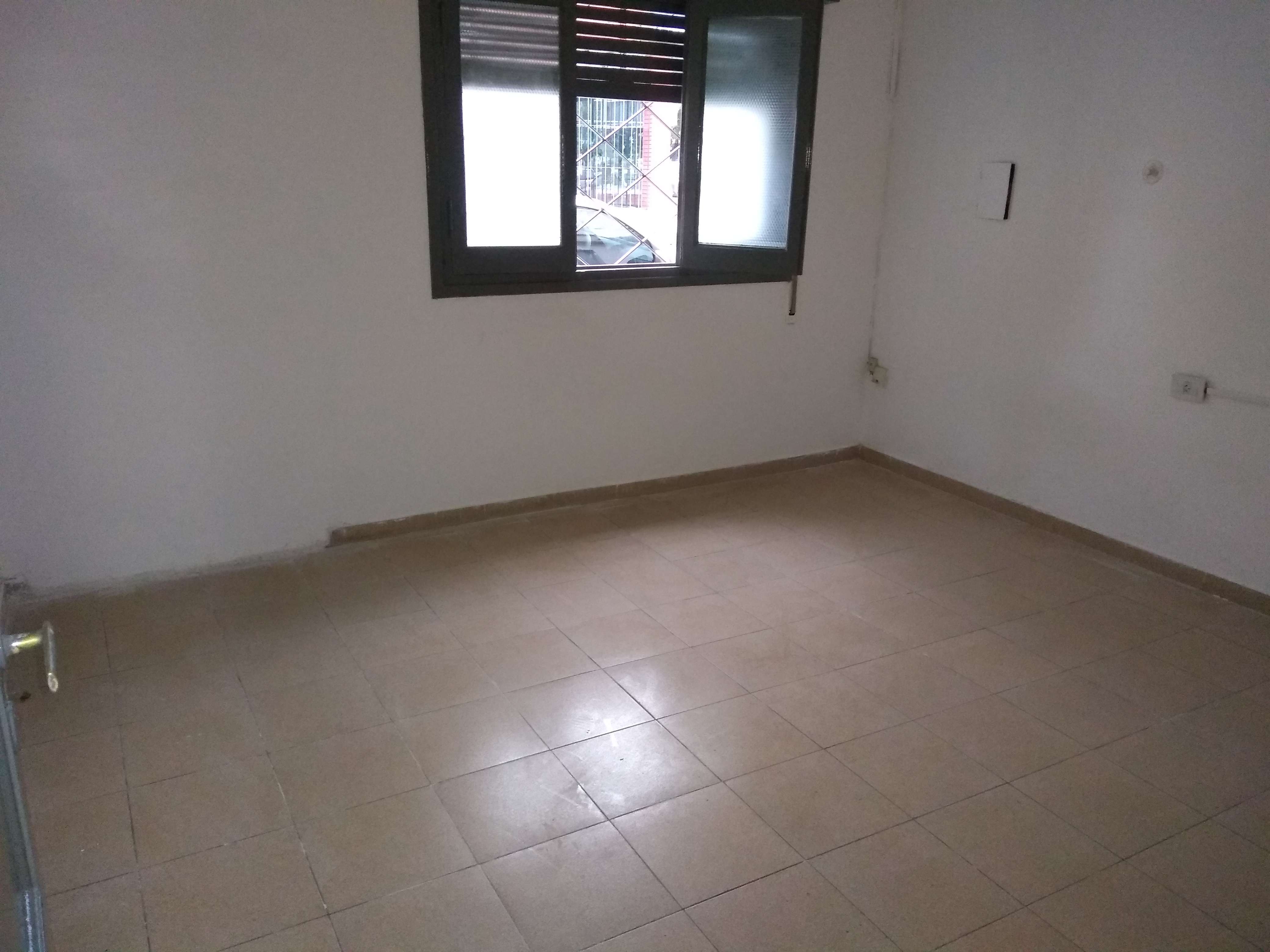 VILLA CABRERA - ARGAÑARAS 1786 - CASA 2 DORMITORIOS EN ALQUILER