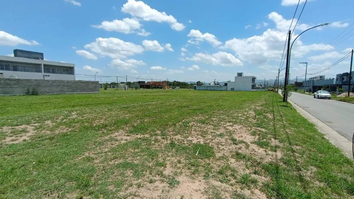 Se vende terreno apto duplex Barrio Norte 360mts