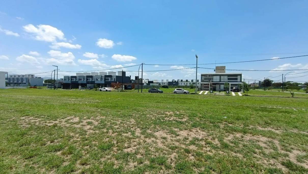 Se vende terreno apto duplex Barrio Norte 360mts