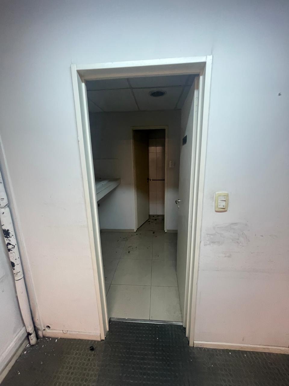 ¡OPORTUNIDAD ÚNICA! ALQUILAMOS  Ex Supermercado de 640m en Pleno Centro y Mercado Norte