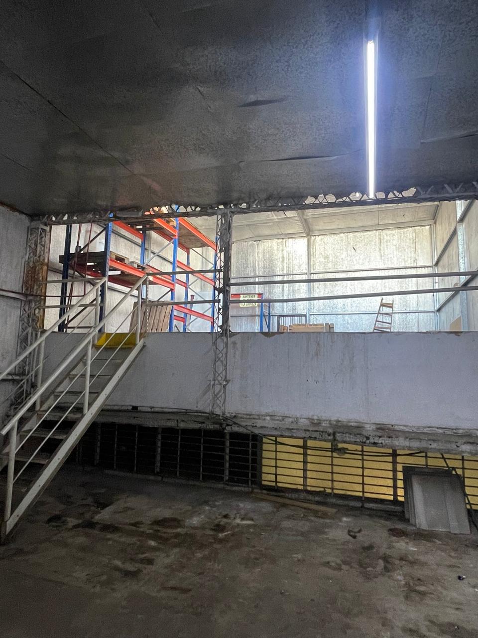 ¡OPORTUNIDAD ÚNICA! ALQUILAMOS  Ex Supermercado de 640m en Pleno Centro y Mercado Norte