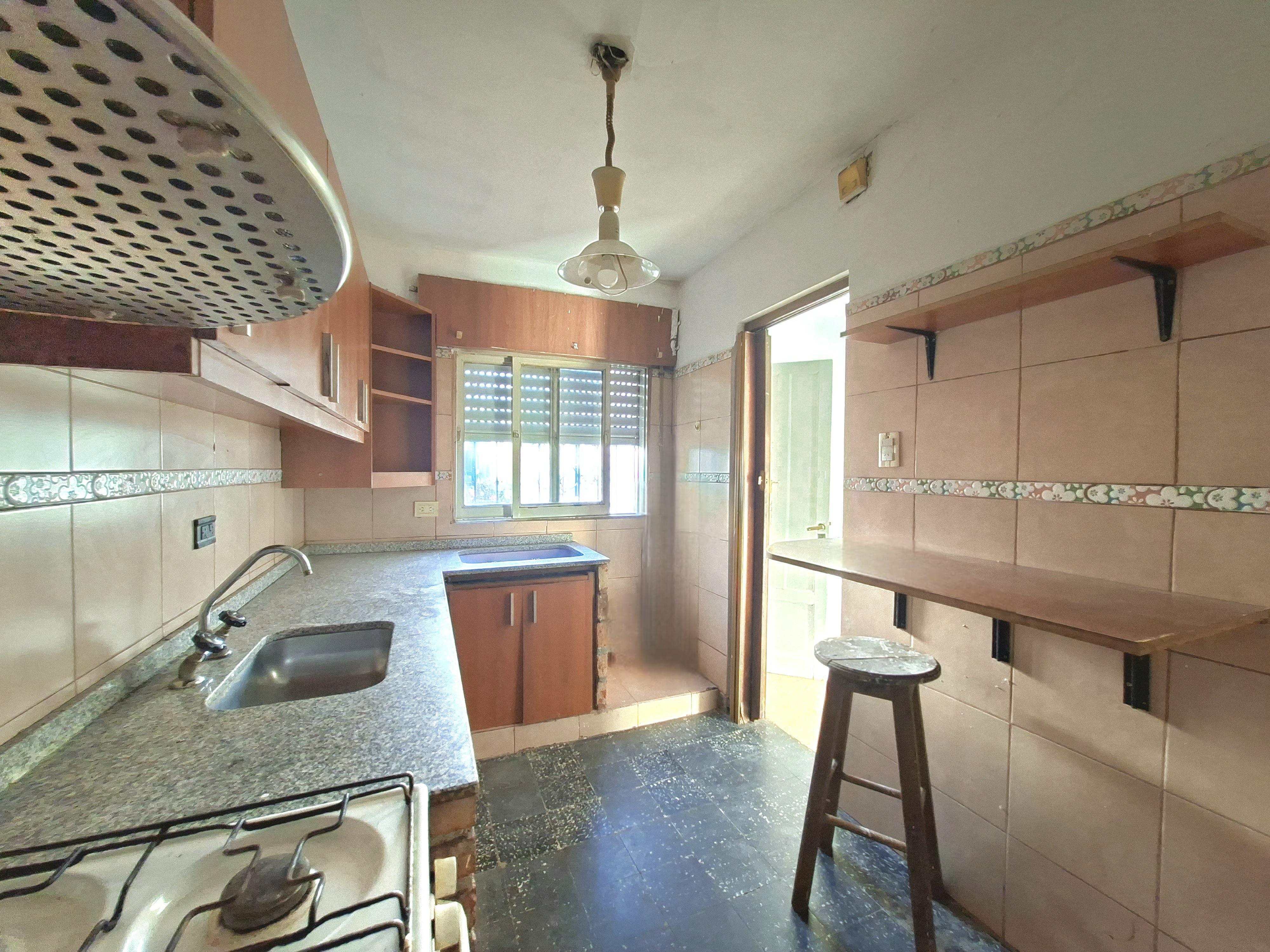 ALQUILER CASA DOS DORMITORIOS BARRIO JARDÍN