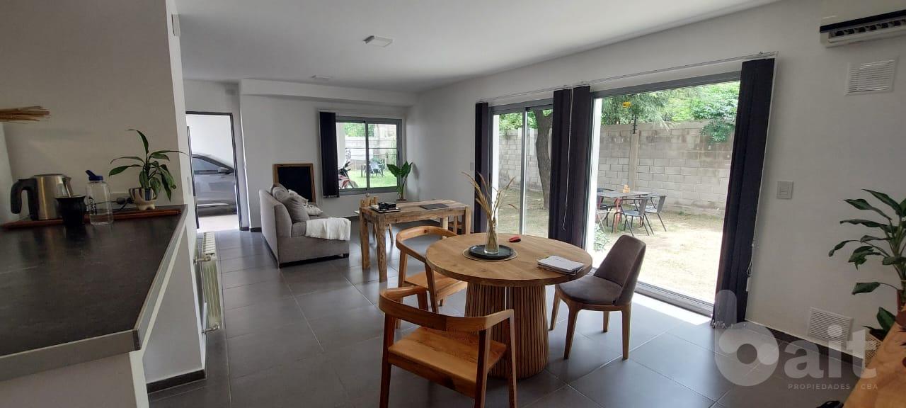 Venta duplex 3 dormitorios, con amenities en Cuesta Colorada