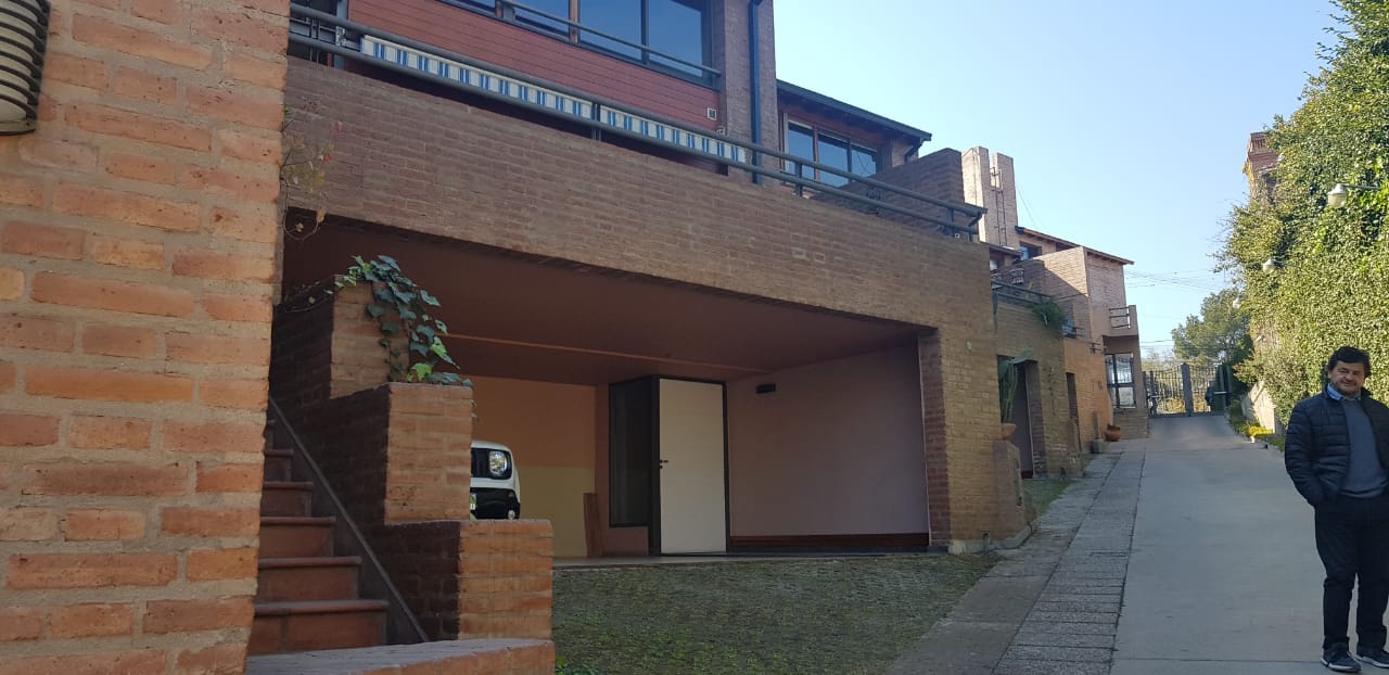 Vendo departamento 2 dormitorios  Housing Cerro de las Rosas