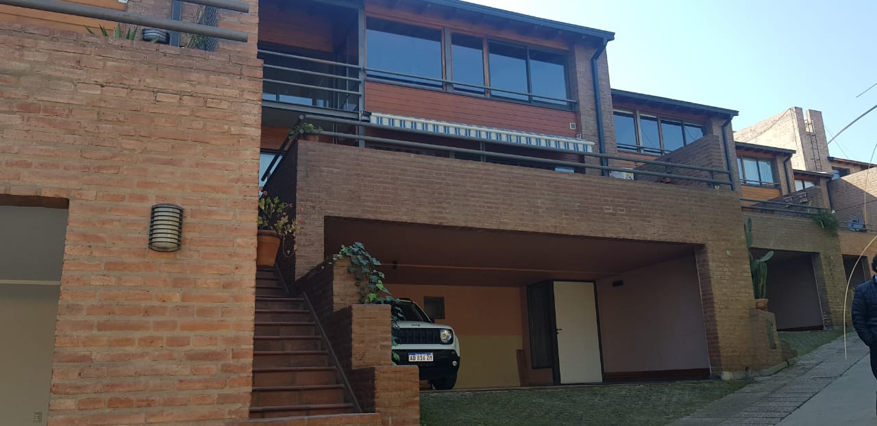 Vendo departamento 2 dormitorios  Housing Cerro de las Rosas