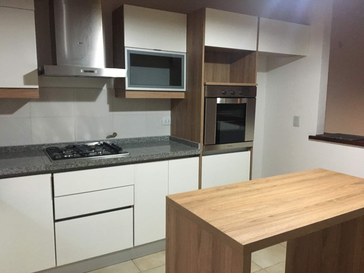 Vendo departamento 2 dormitorios  Housing Cerro de las Rosas